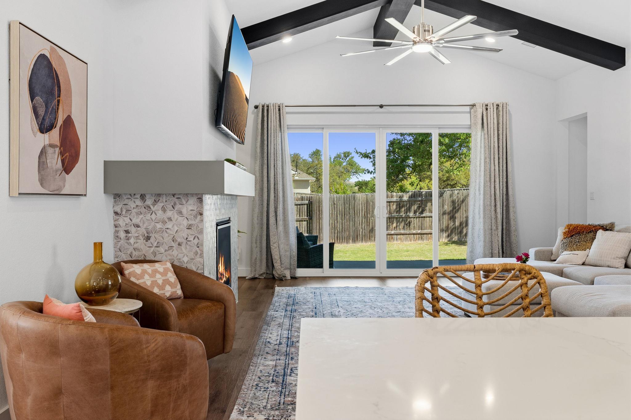 306 Bridge Water Loop, Dripping Springs, TX 78620