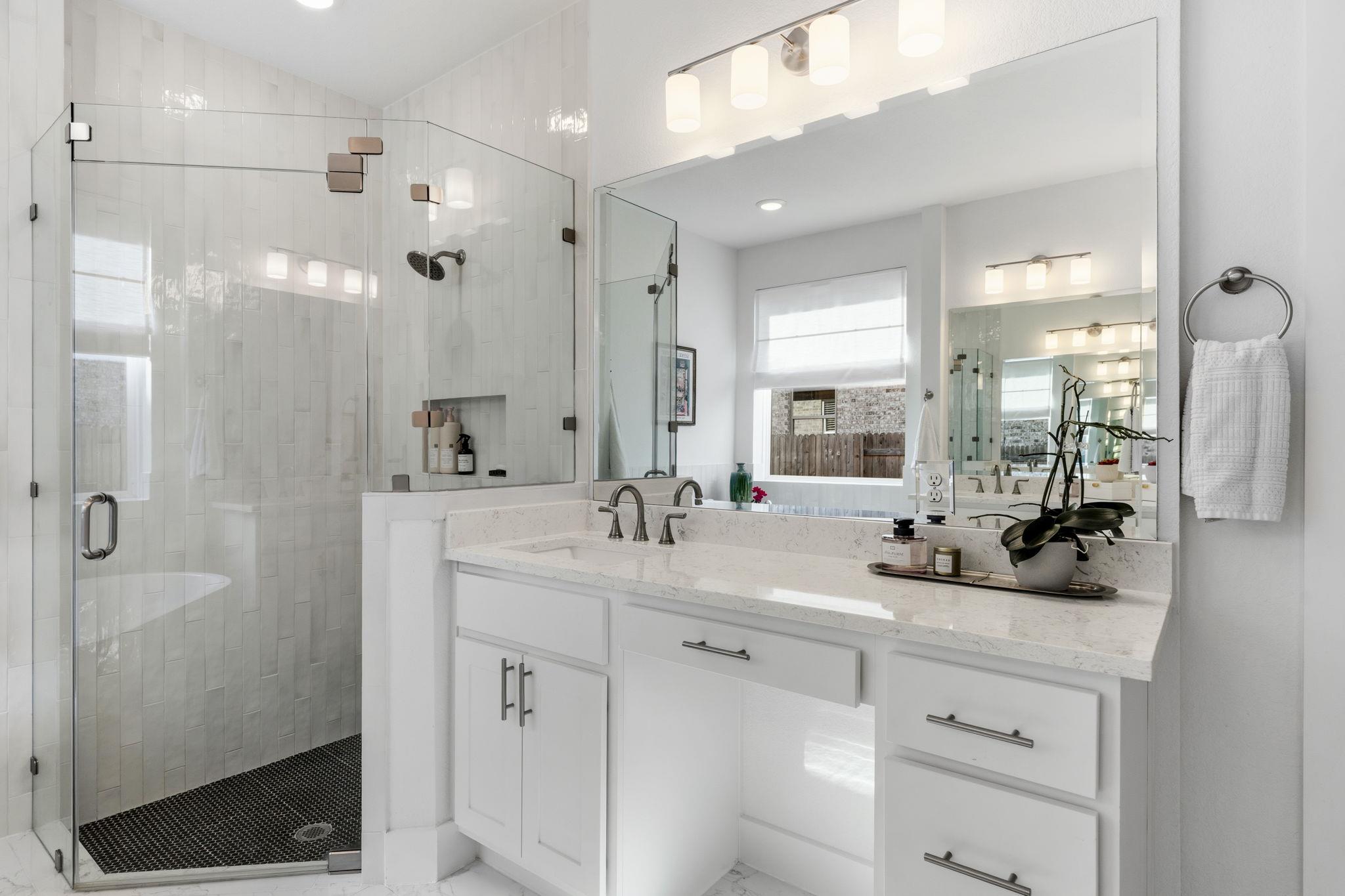 306 Bridge Water Loop, Dripping Springs, TX 78620