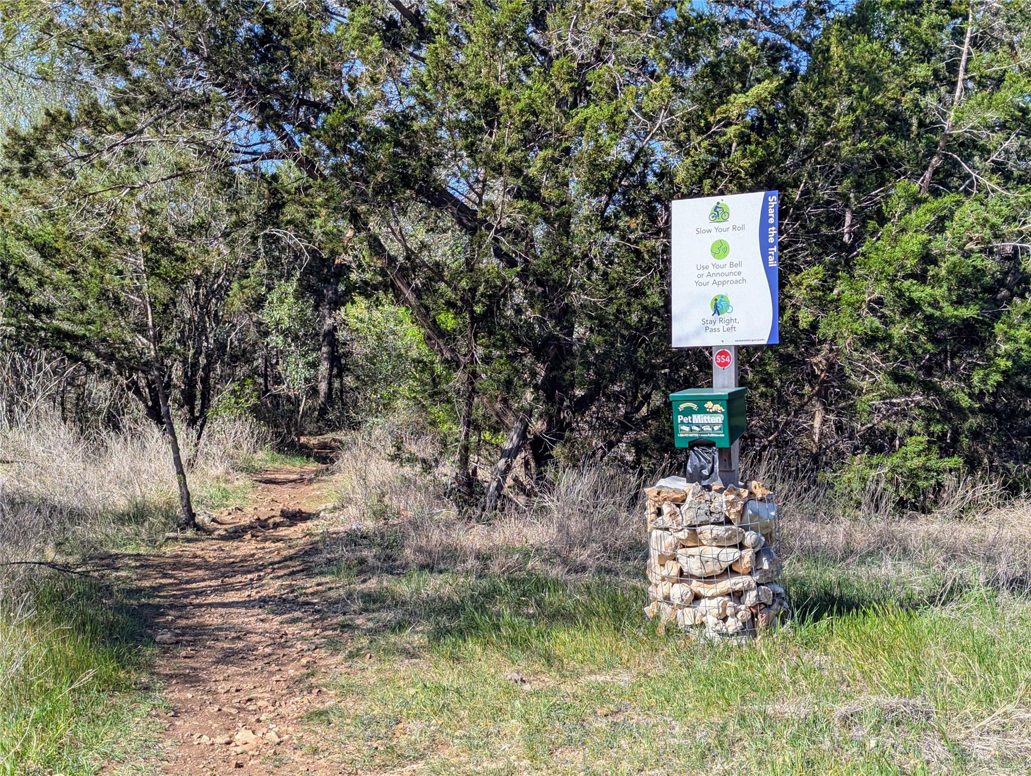 2008 Lancaster St, San Marcos, TX 78666