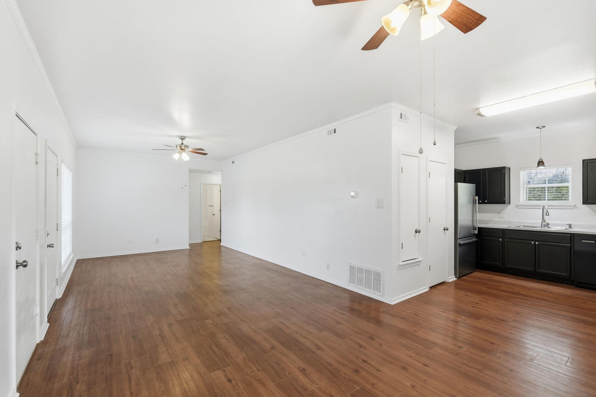 508 Bentwood Dr, Leander, TX 78641