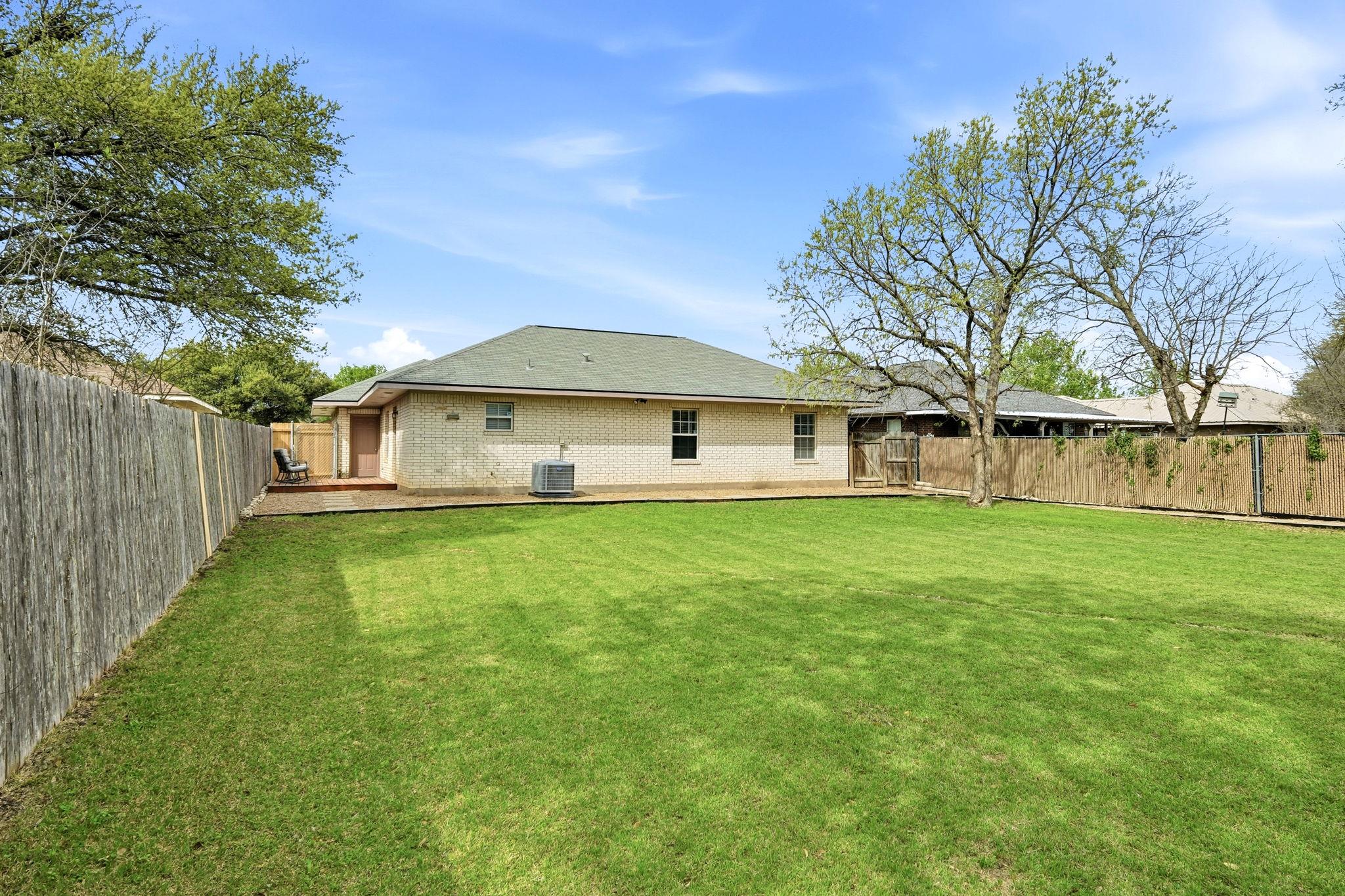 508 Bentwood Dr, Leander, TX 78641