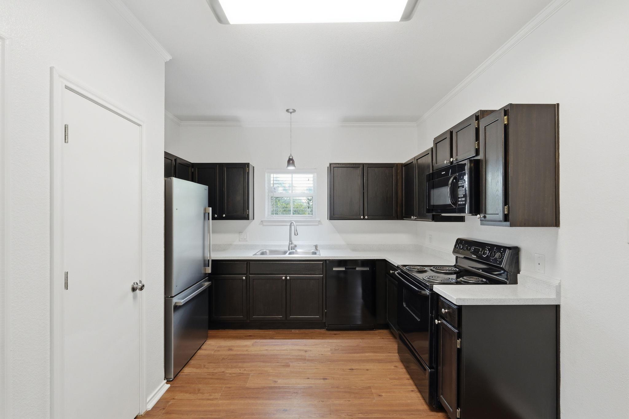 508 Bentwood Dr, Leander, TX 78641