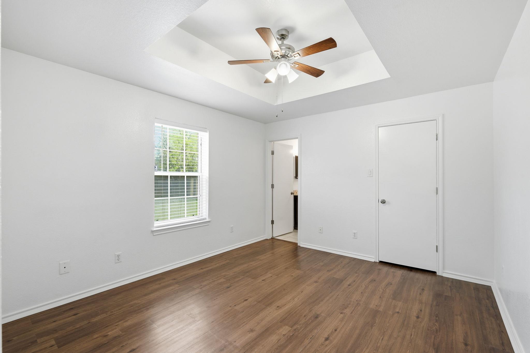 508 Bentwood Dr, Leander, TX 78641