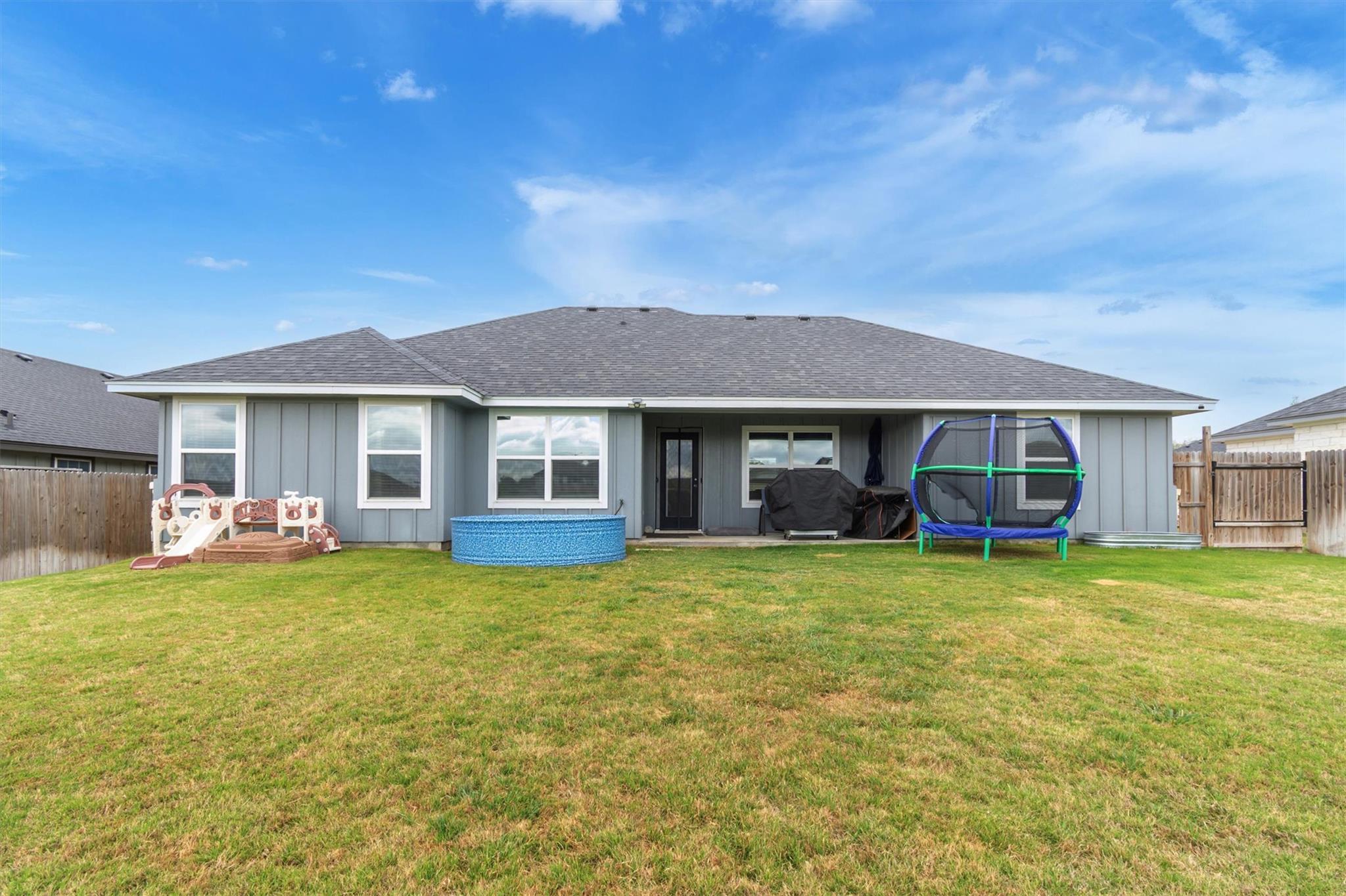 145 Elmer Ave, Burnet, TX 78611