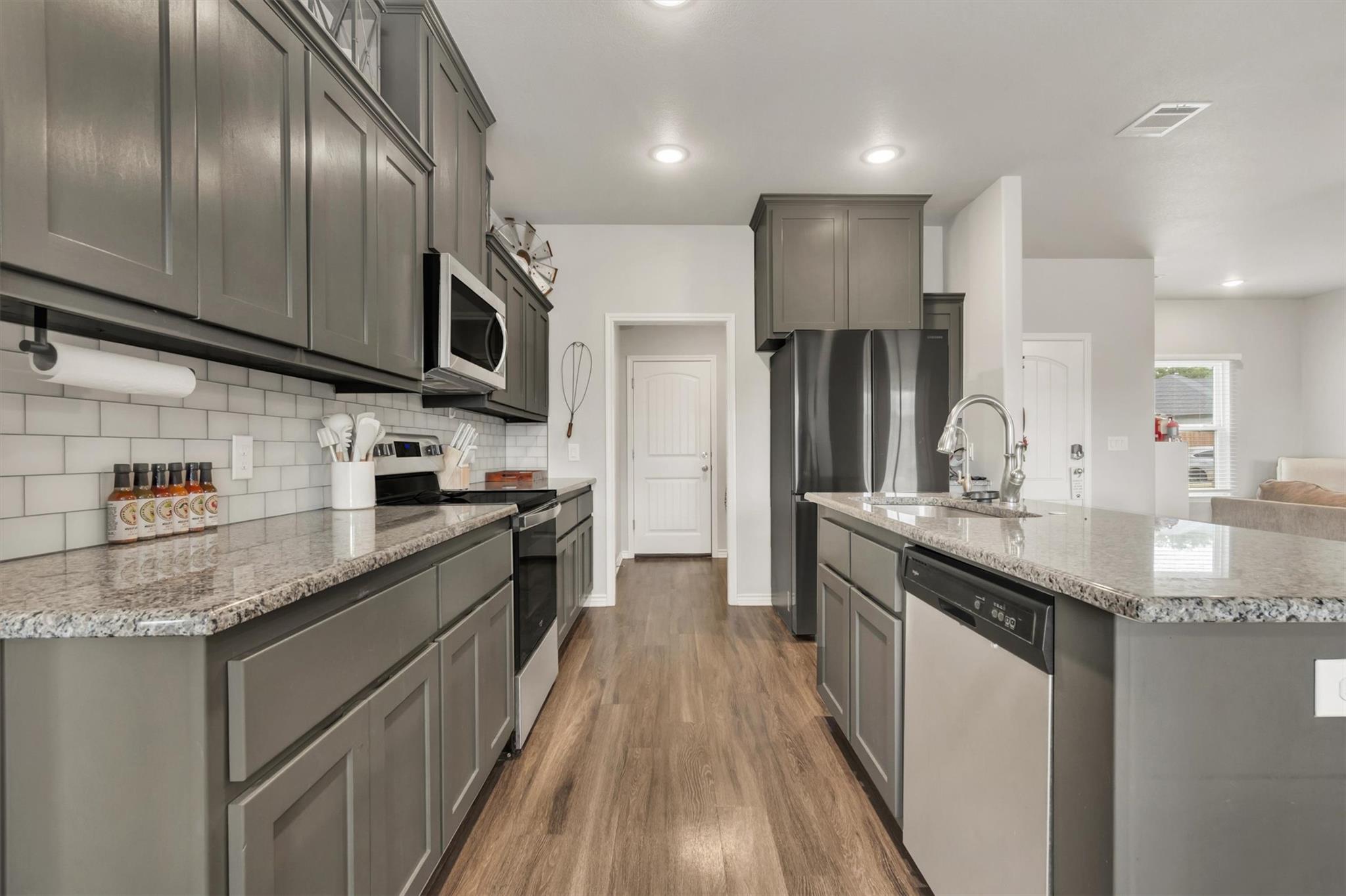 145 Elmer Ave, Burnet, TX 78611