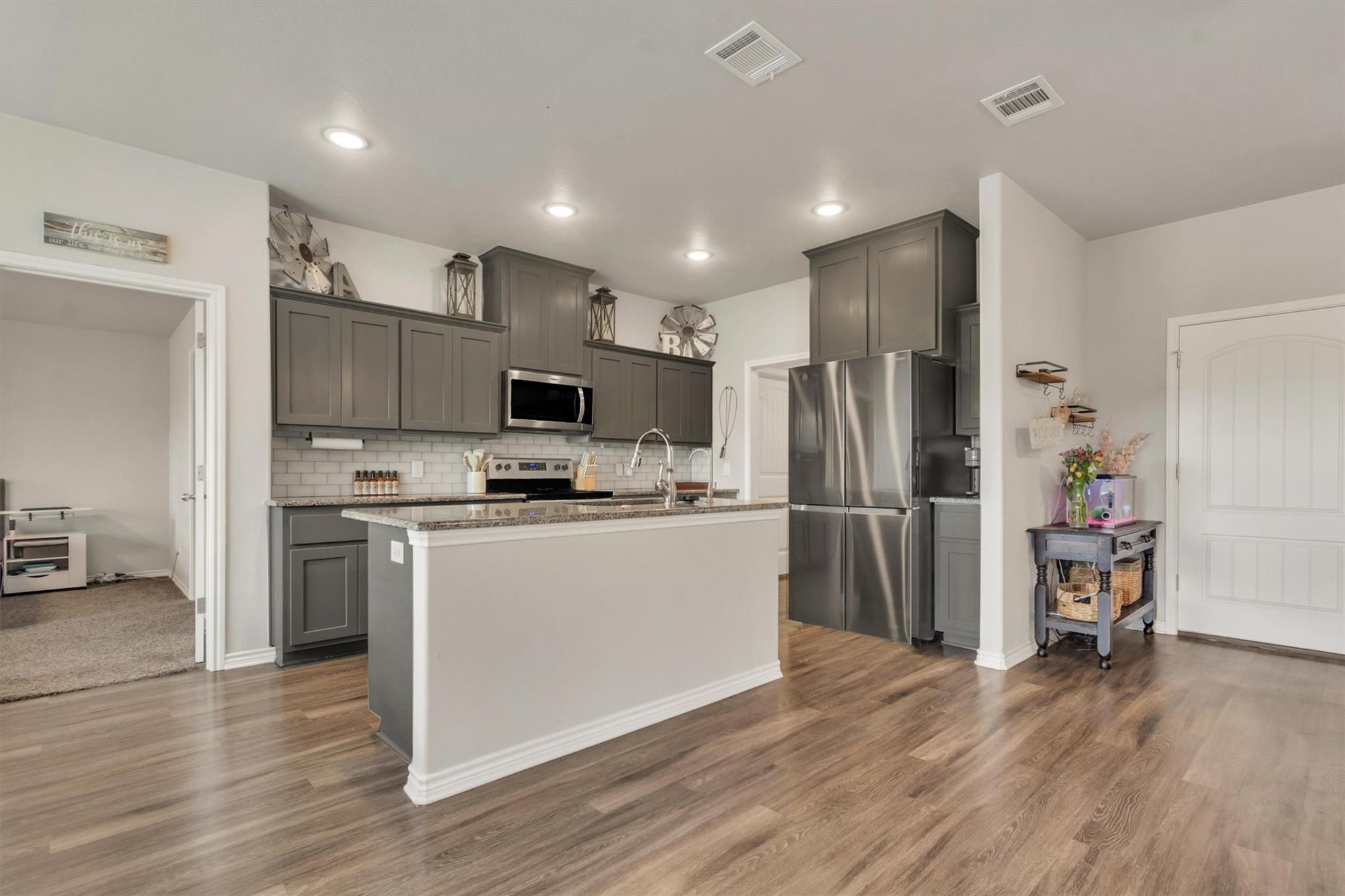 145 Elmer Ave, Burnet, TX 78611