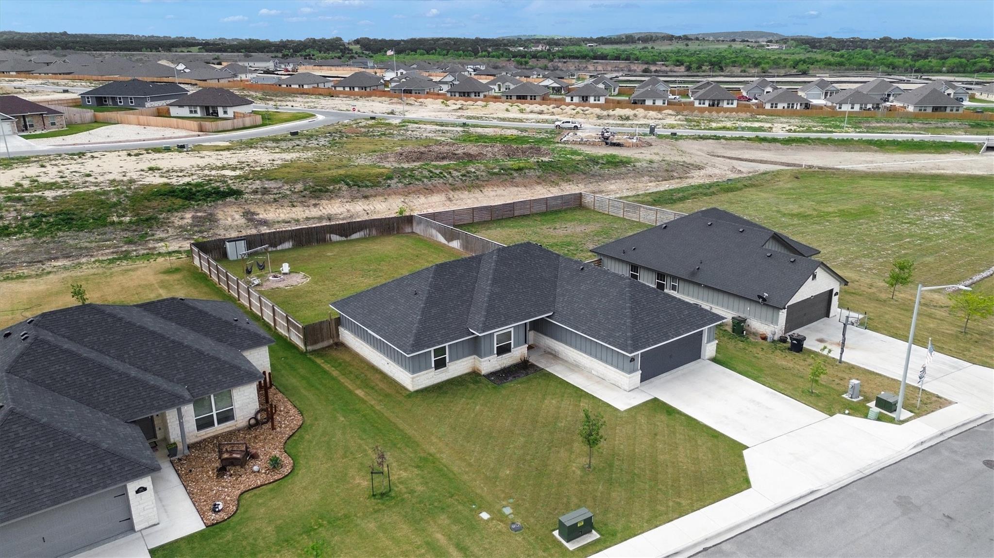 145 Elmer Ave, Burnet, TX 78611