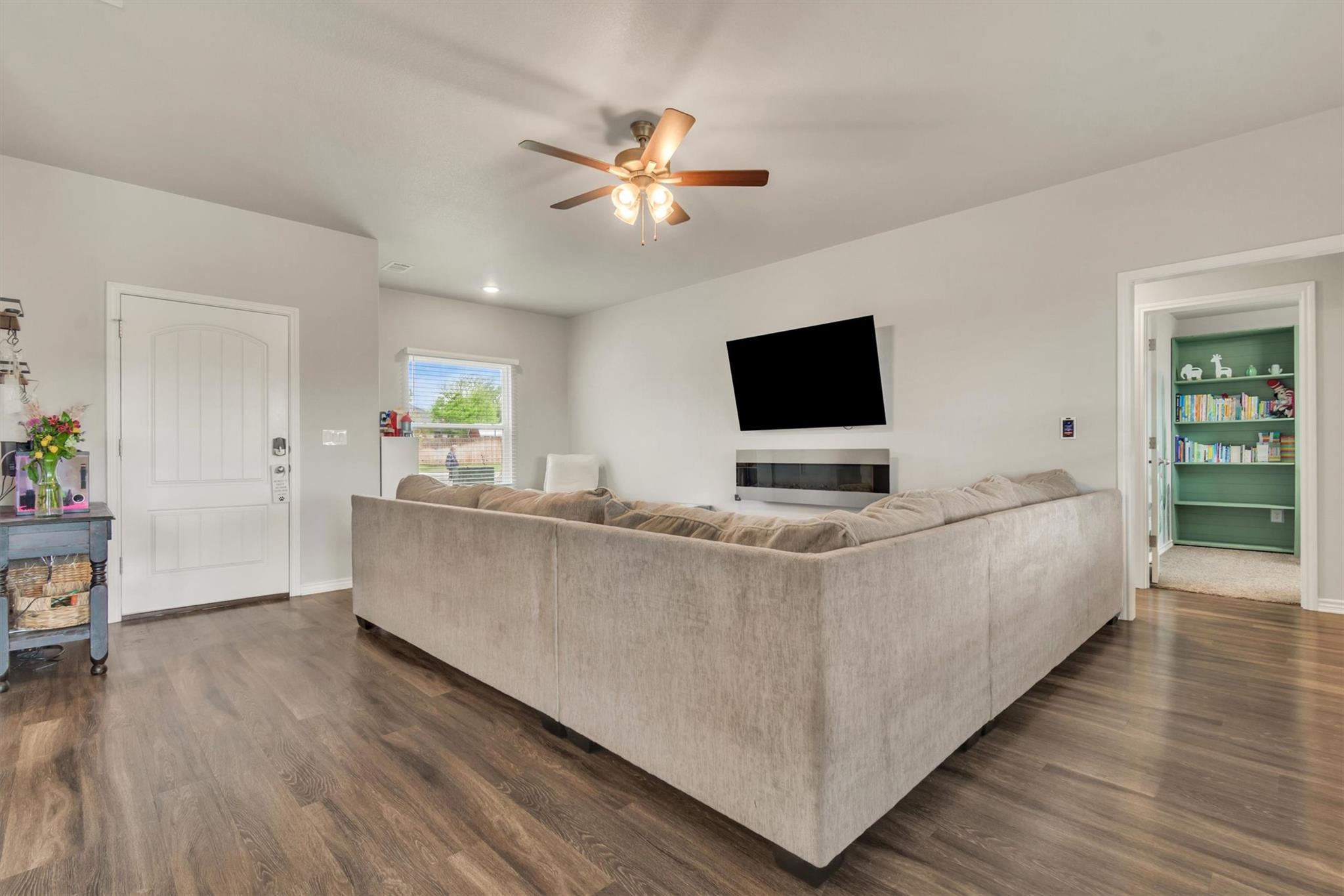 145 Elmer Ave, Burnet, TX 78611