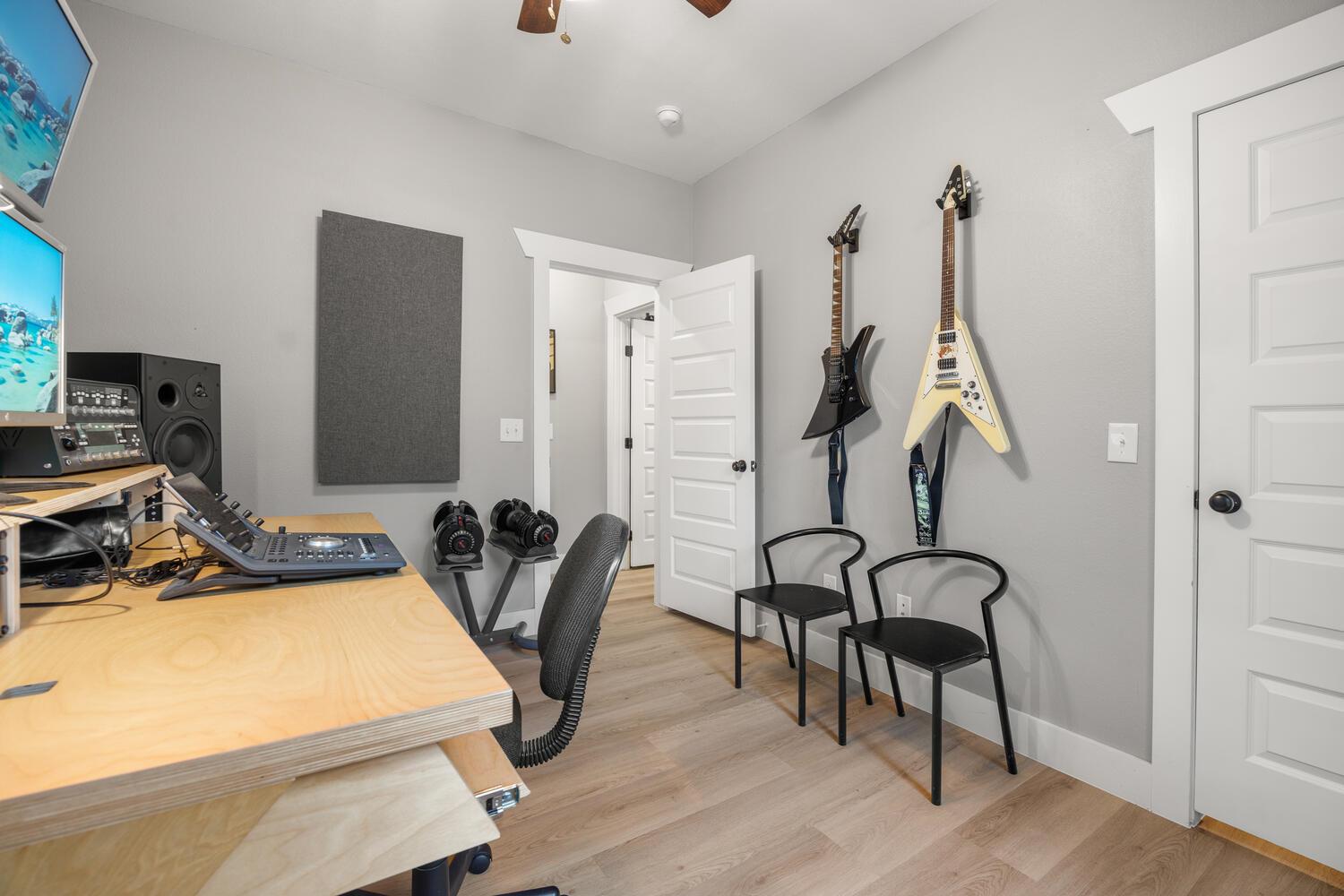 8 Butterfly St, Wimberley, TX 78676