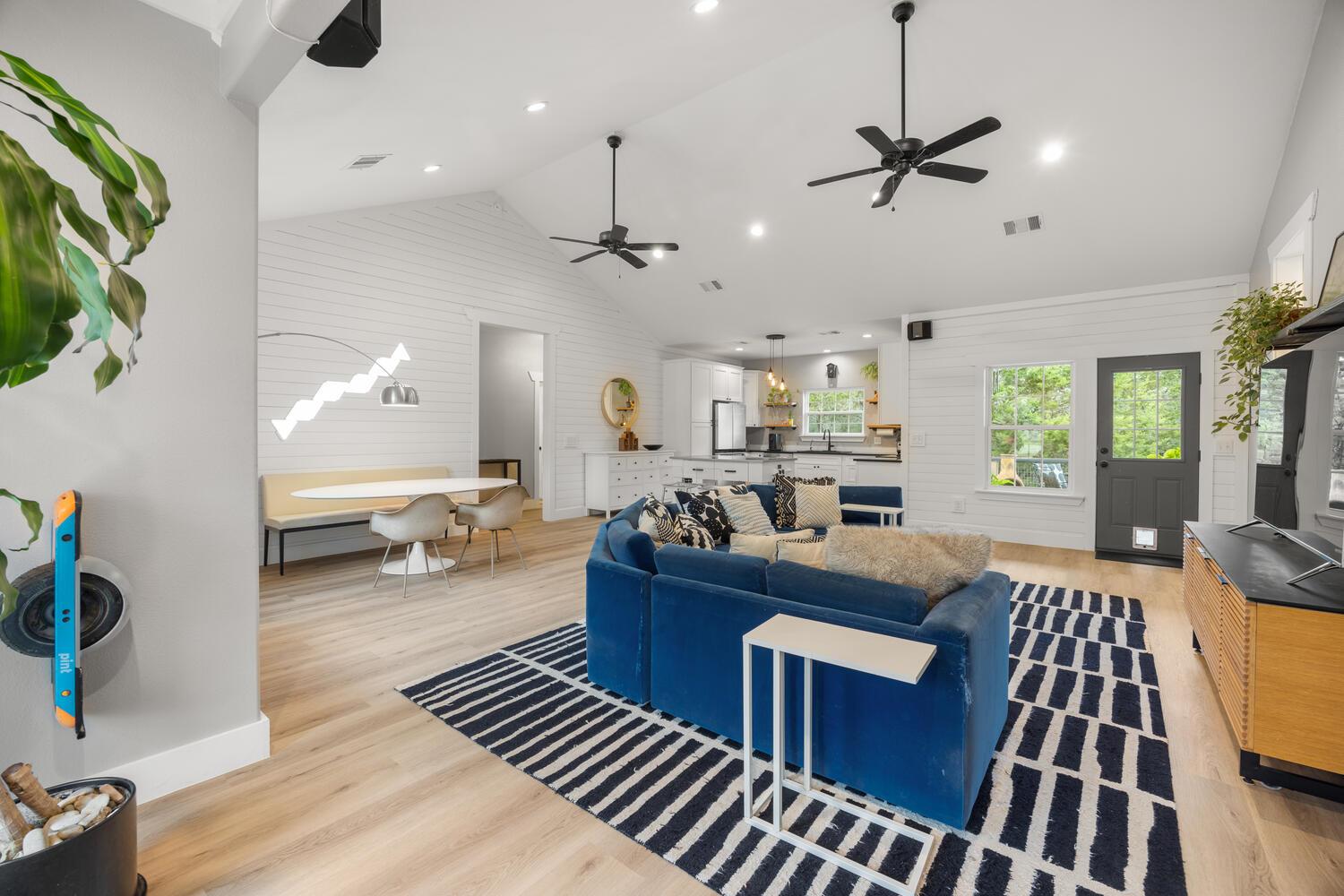 8 Butterfly St, Wimberley, TX 78676