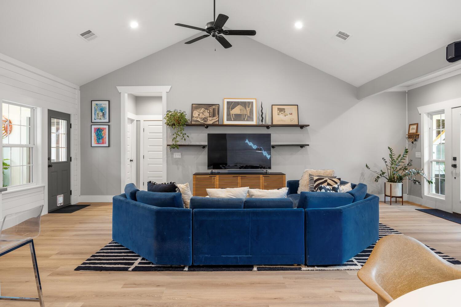 8 Butterfly St, Wimberley, TX 78676