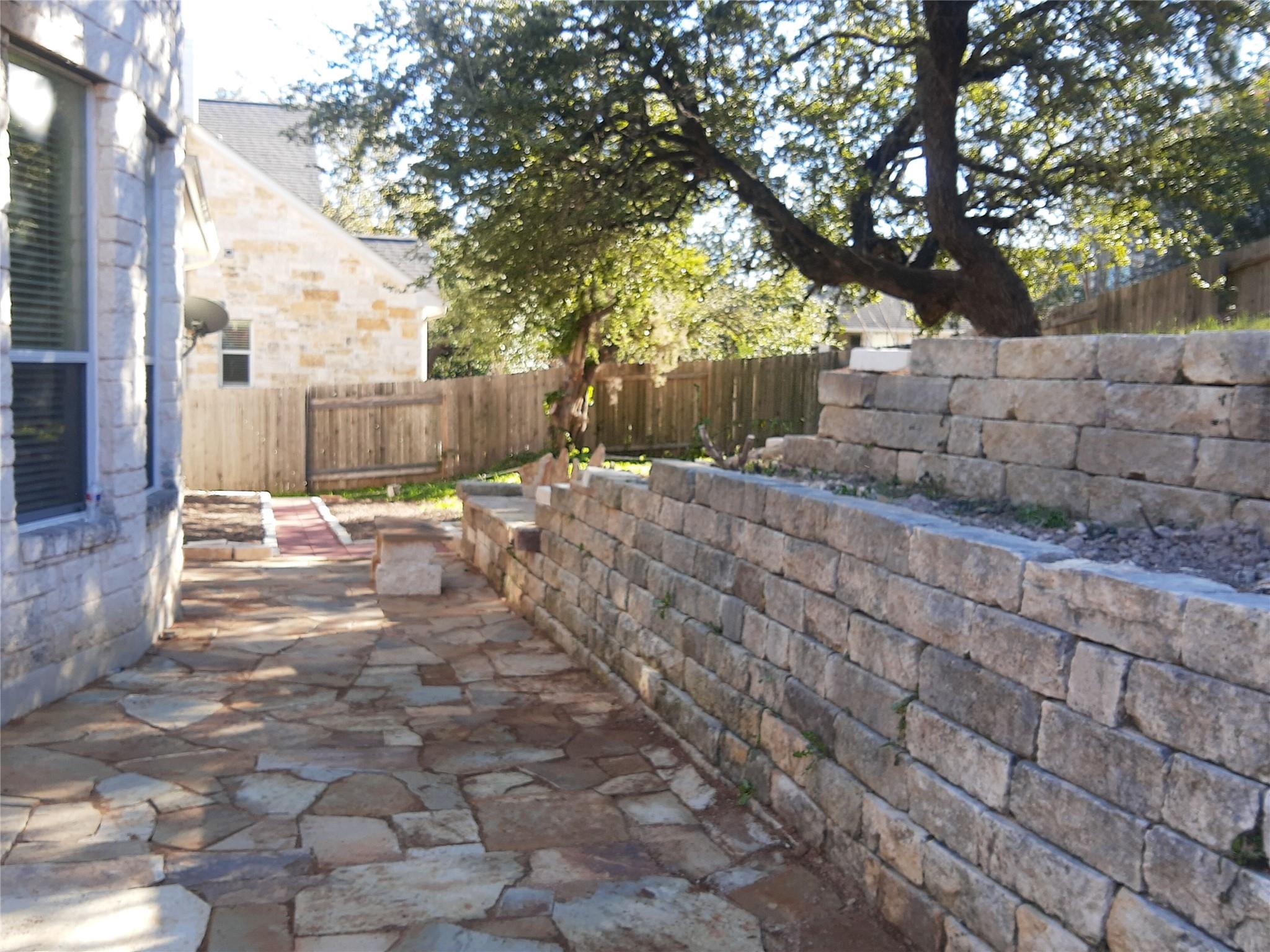 7005 Via Correto Dr, Austin, TX 78749