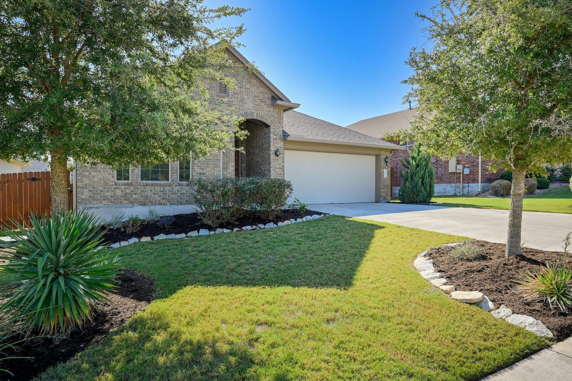 5805 Buchanan Draw Rd, Austin, TX 78738