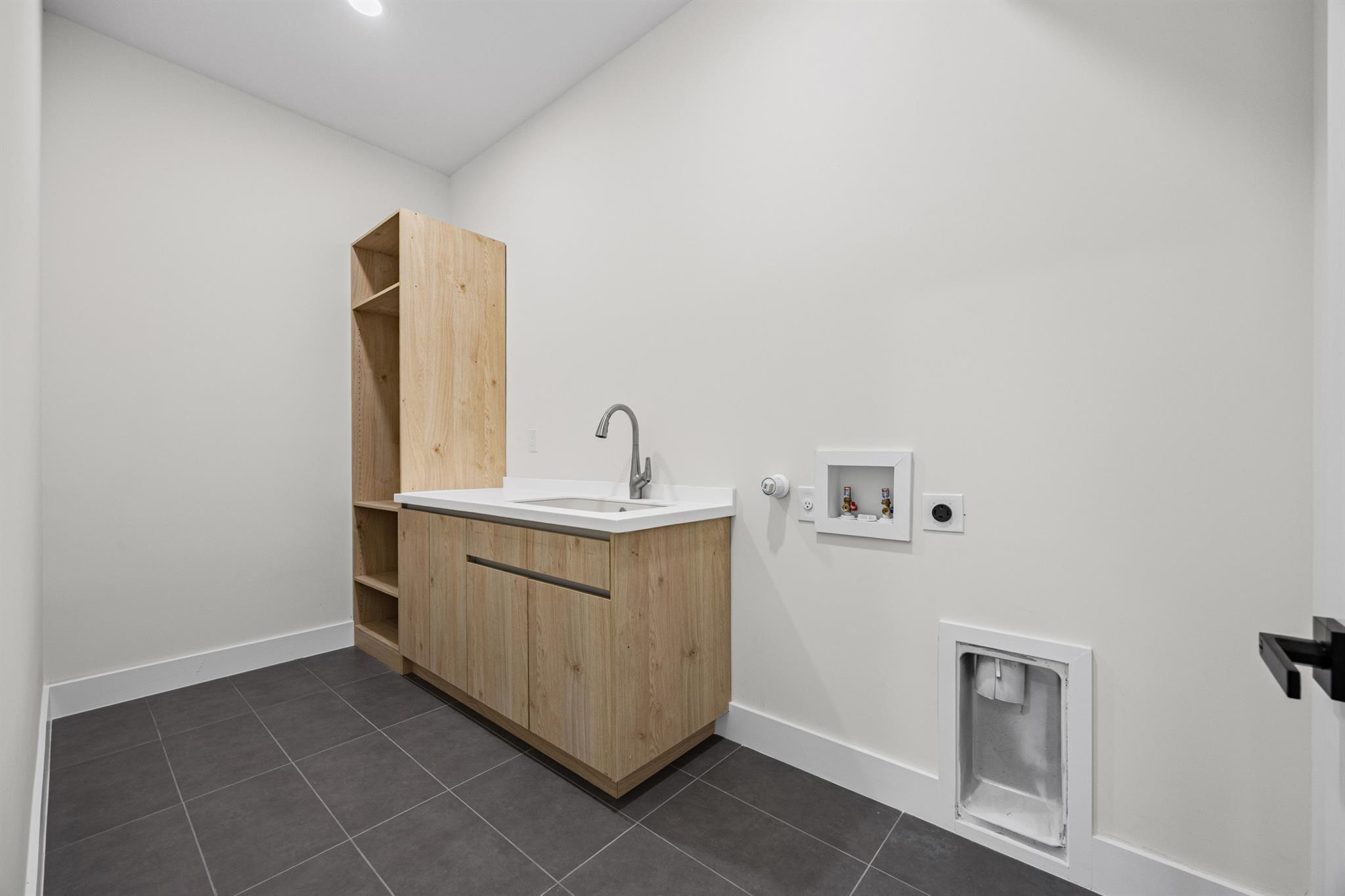 1020 Mountain Leather Dr, Horseshoe Bay, TX 78657