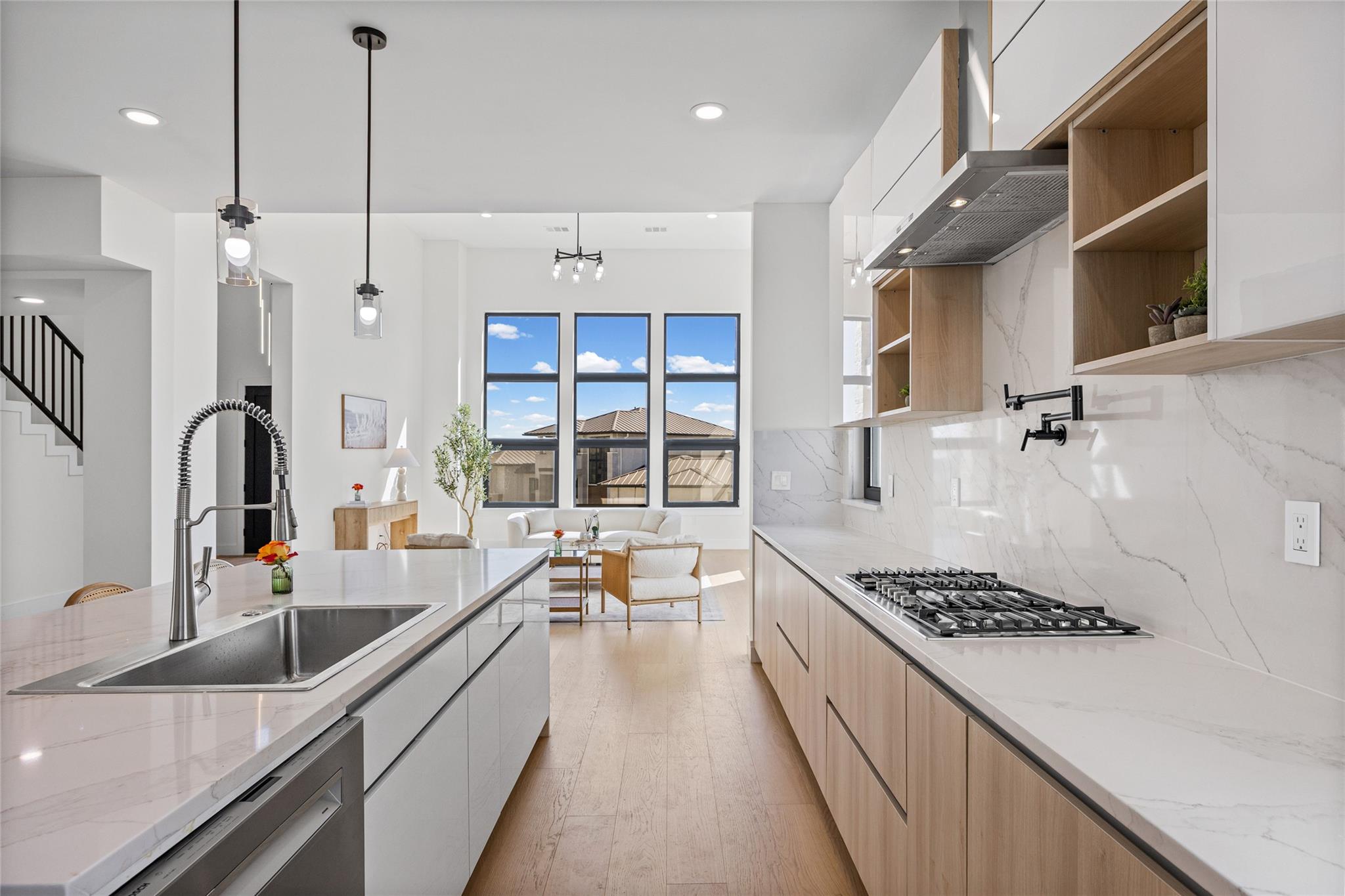 1020 Mountain Leather Dr, Horseshoe Bay, TX 78657