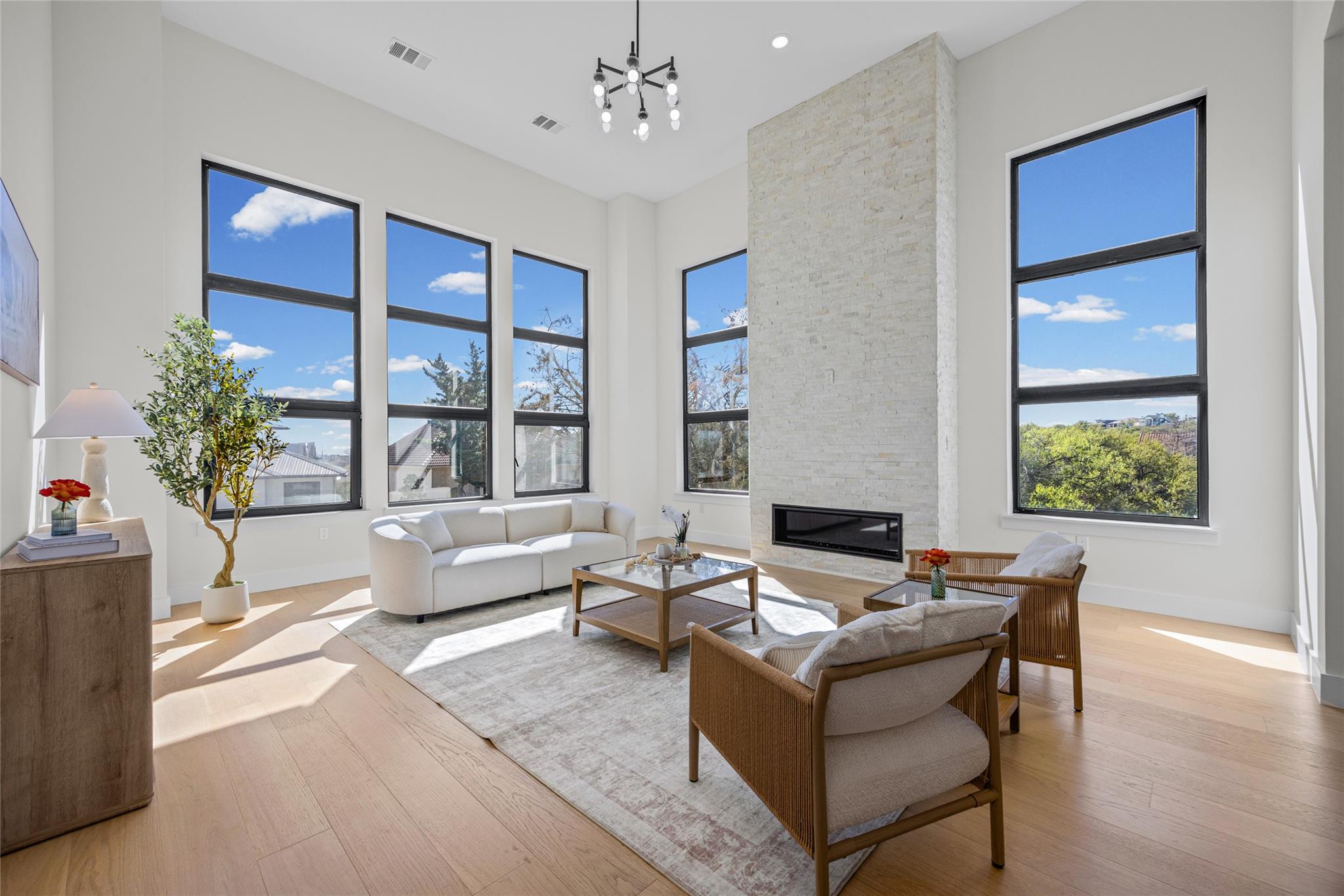 1020 Mountain Leather Dr, Horseshoe Bay, TX 78657