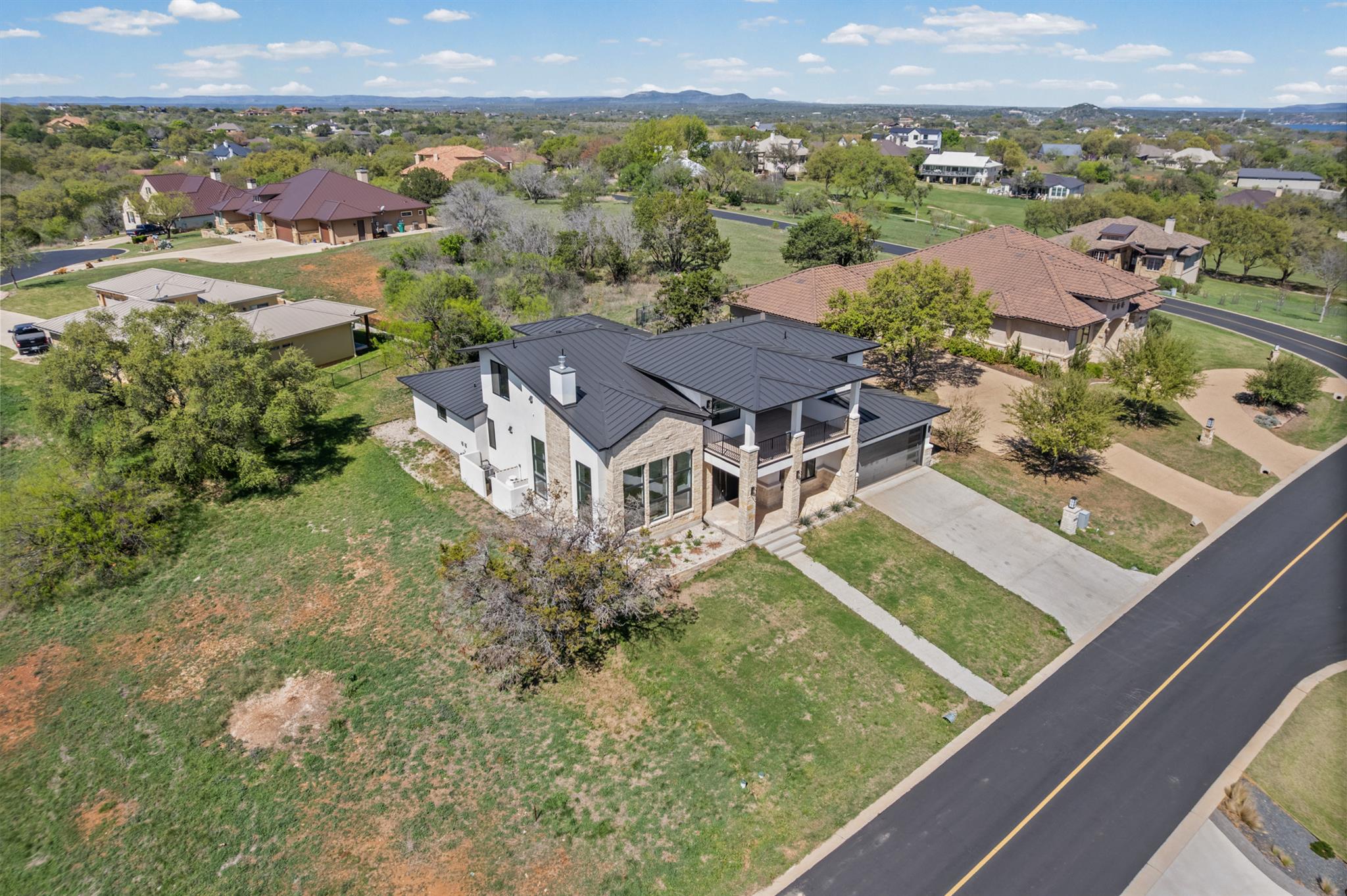 1020 Mountain Leather Dr, Horseshoe Bay, TX 78657