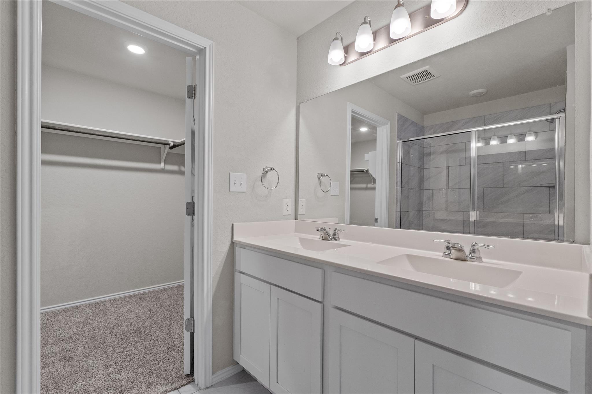 222 Jaycen Ln, New Braunfels, TX 78130