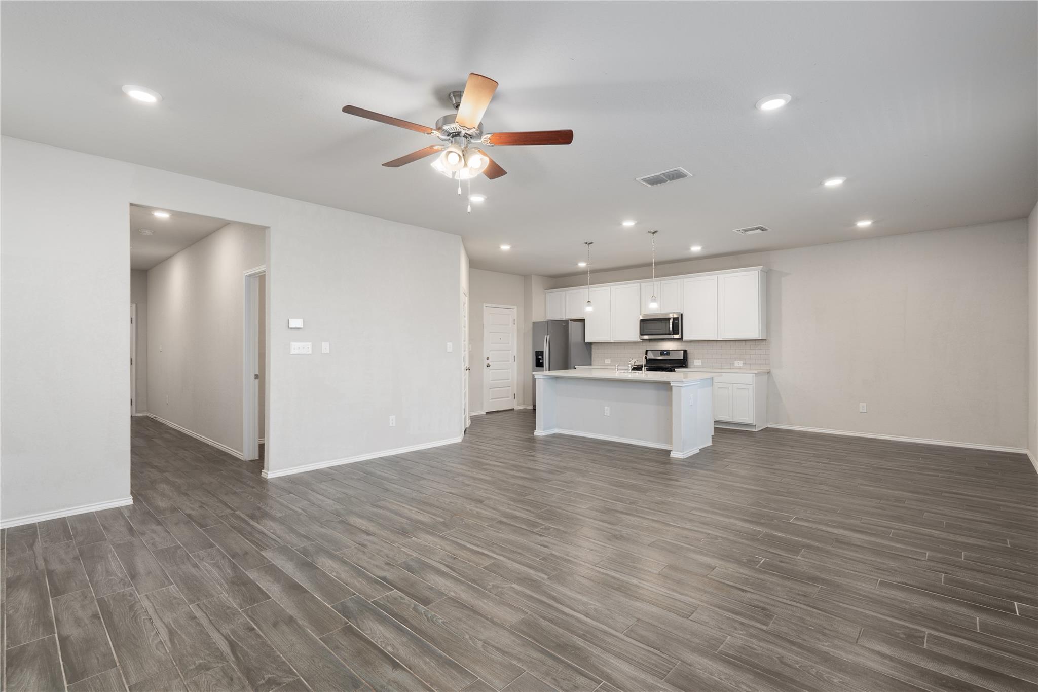 222 Jaycen Ln, New Braunfels, TX 78130