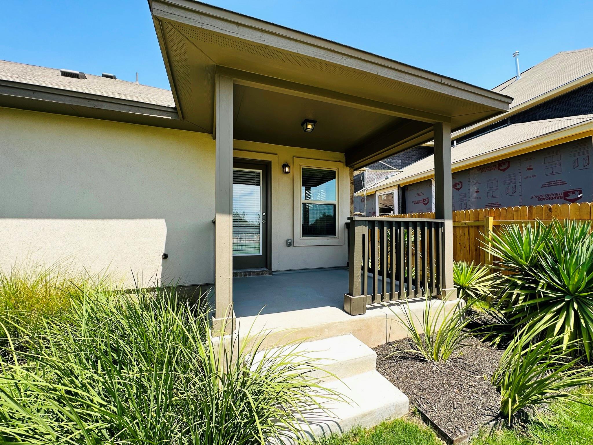 112 Groesbeck Ln, Leander, TX 78641