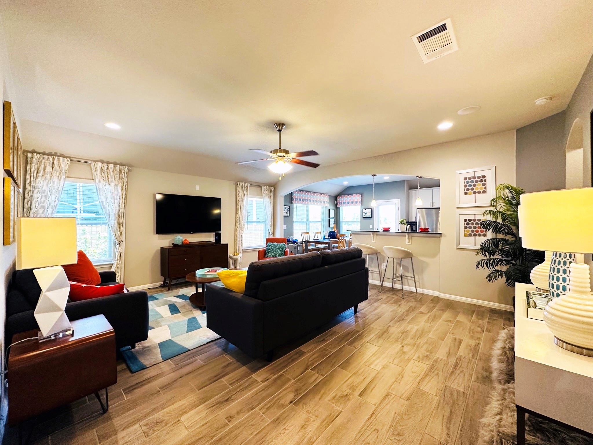 112 Groesbeck Ln, Leander, TX 78641