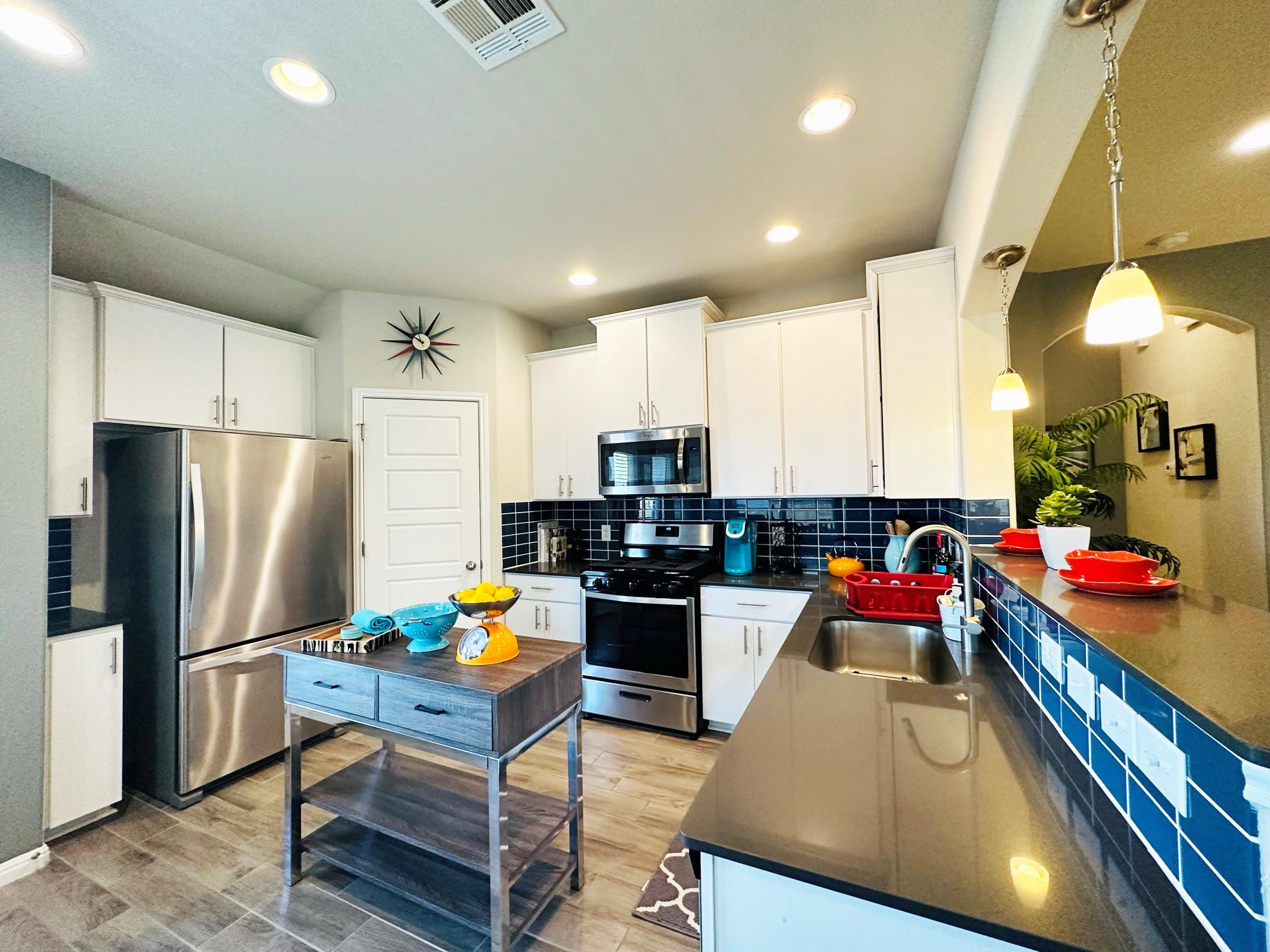 112 Groesbeck Ln, Leander, TX 78641