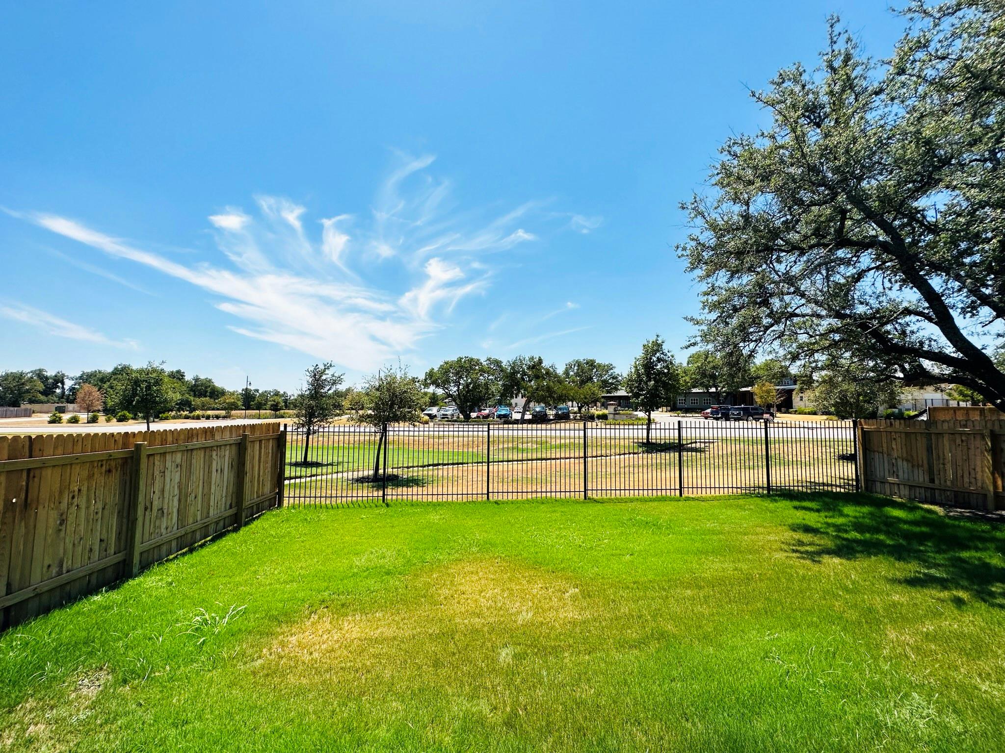 112 Groesbeck Ln, Leander, TX 78641