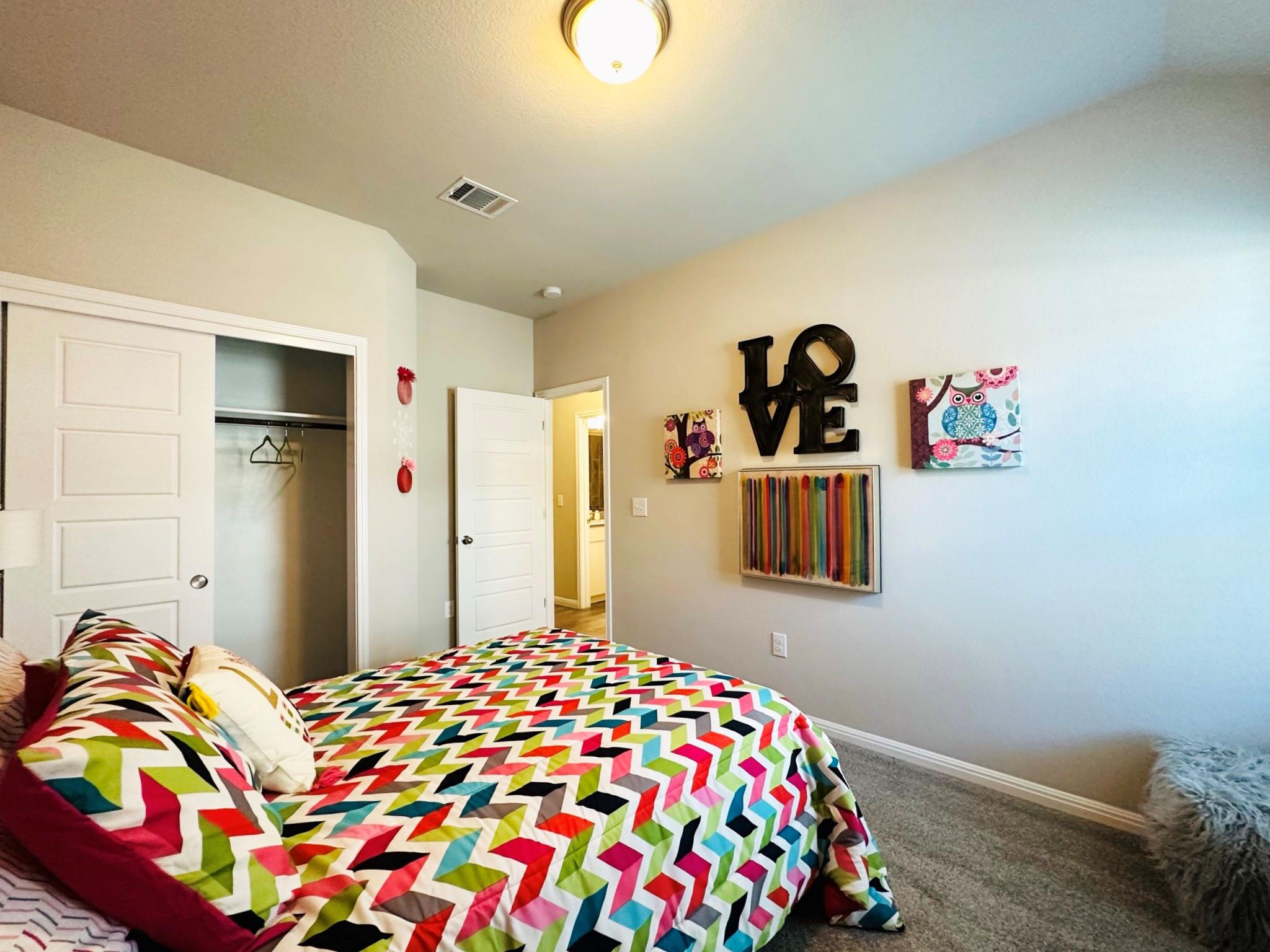 112 Groesbeck Ln, Leander, TX 78641