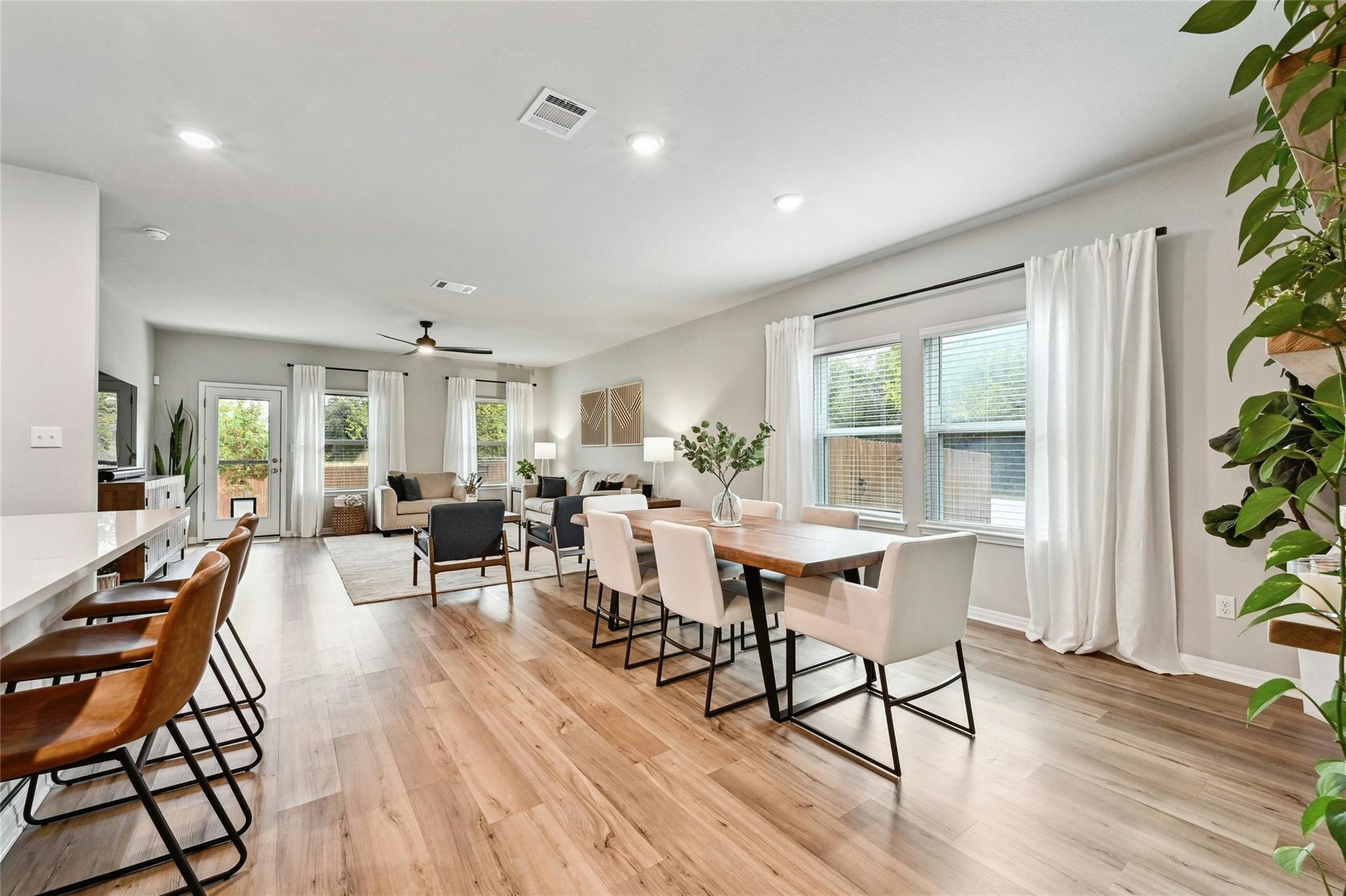 911 Bright Gemstone Way, Austin, TX 78748