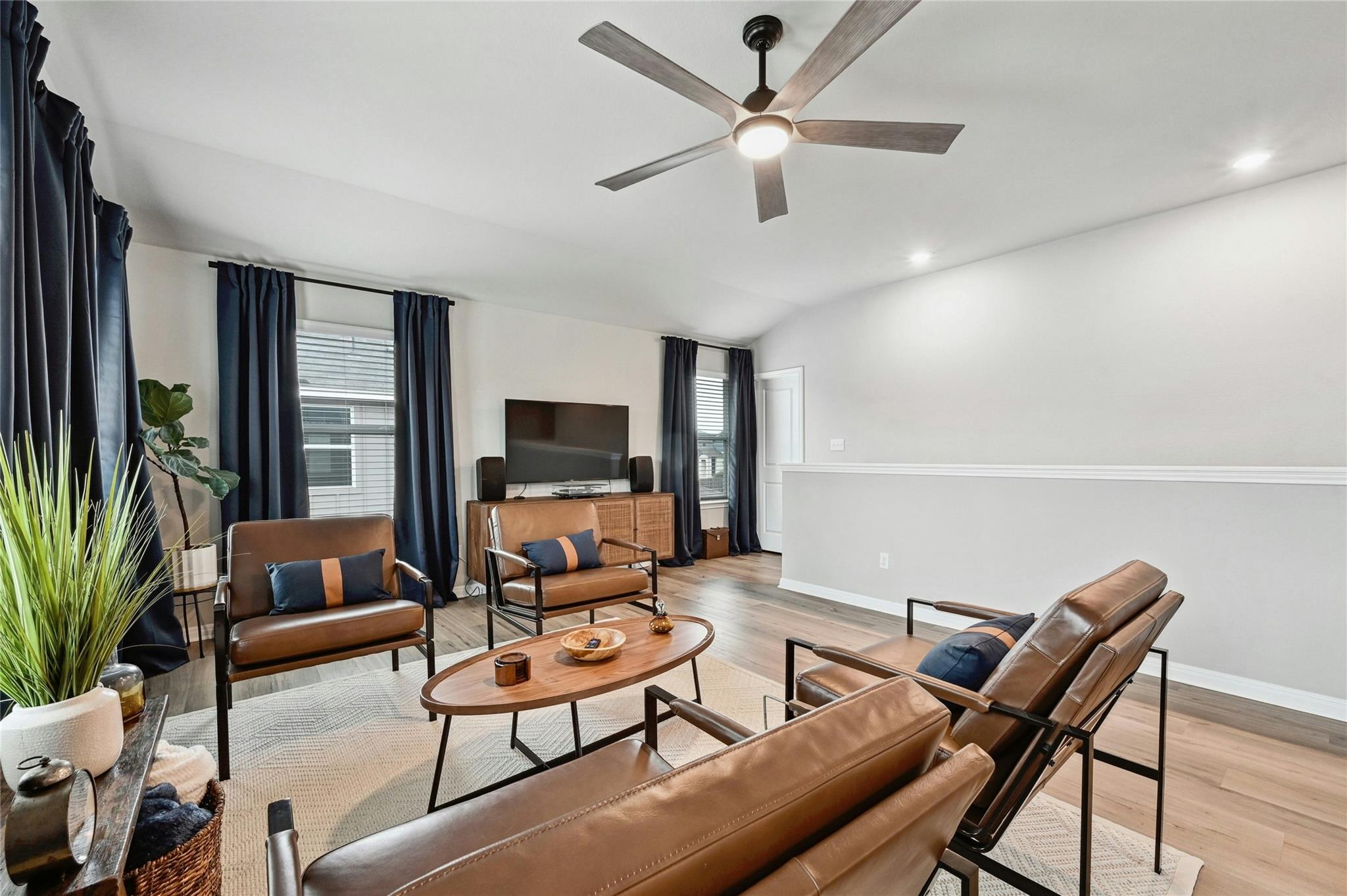 911 Bright Gemstone Way, Austin, TX 78748