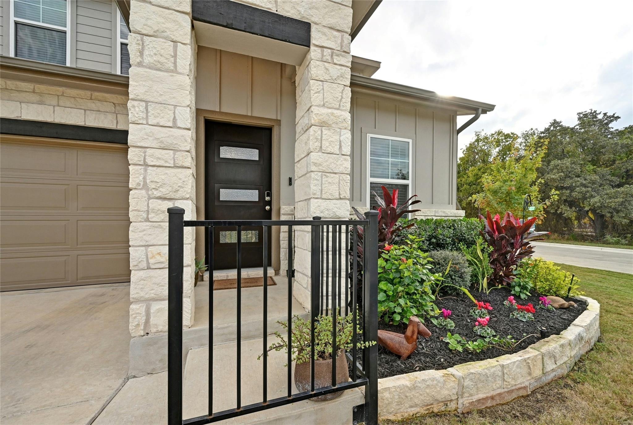 911 Bright Gemstone Way, Austin, TX 78748