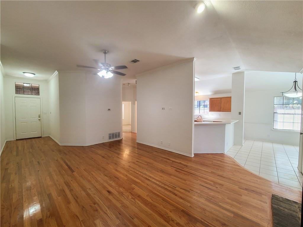 1006 Red Bird Dr, Cedar Park, TX 78613