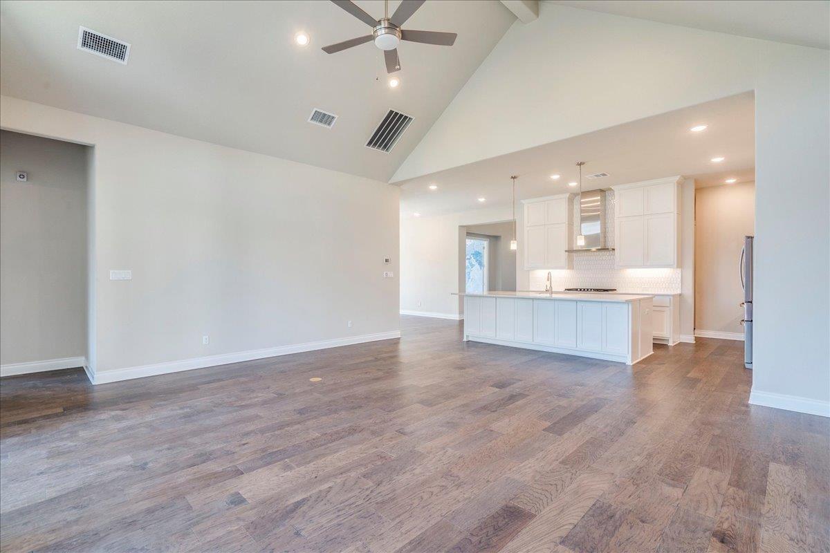 1533 Jay Wolf Dr, Georgetown, TX 78628