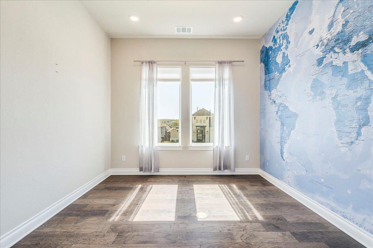 1533 Jay Wolf Dr, Georgetown, TX 78628