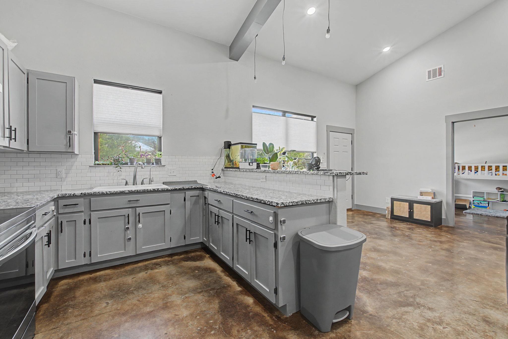 16588 N Us Highway 281 Highway, Lampasas, TX 76550