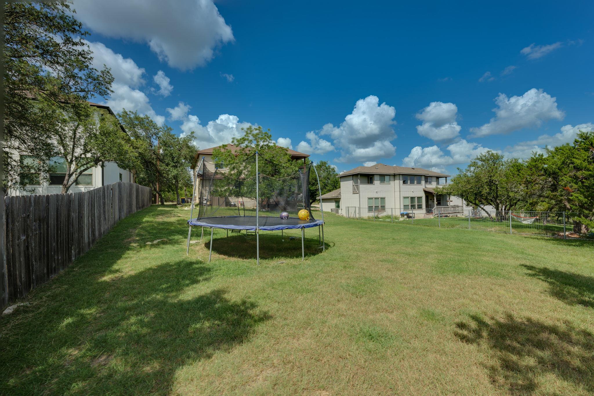 17517 Panorama Dr, Dripping Springs, TX 78620