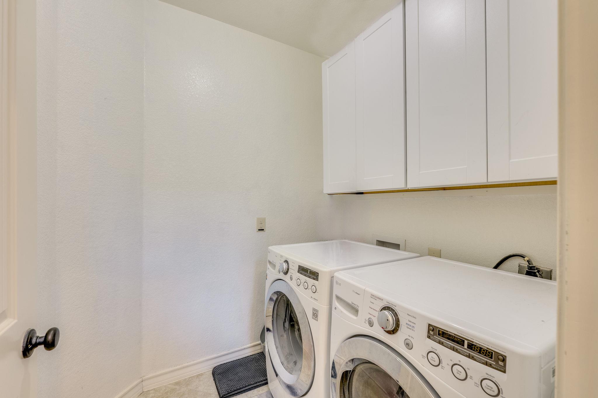 17517 Panorama Dr, Dripping Springs, TX 78620