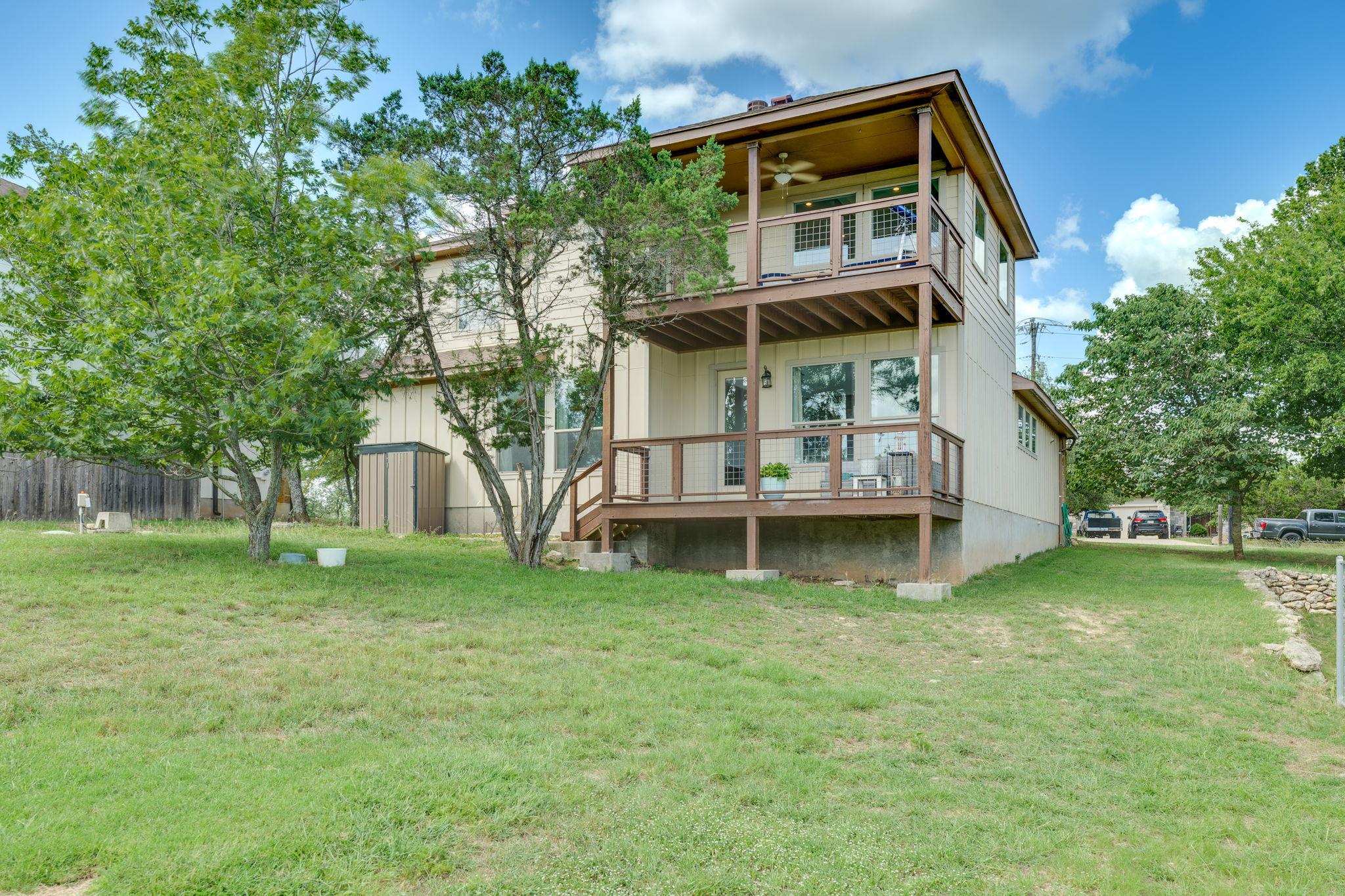 17517 Panorama Dr, Dripping Springs, TX 78620