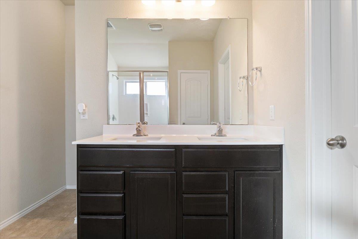 829 Ibis Falls Loop, Jarrell, TX 76537