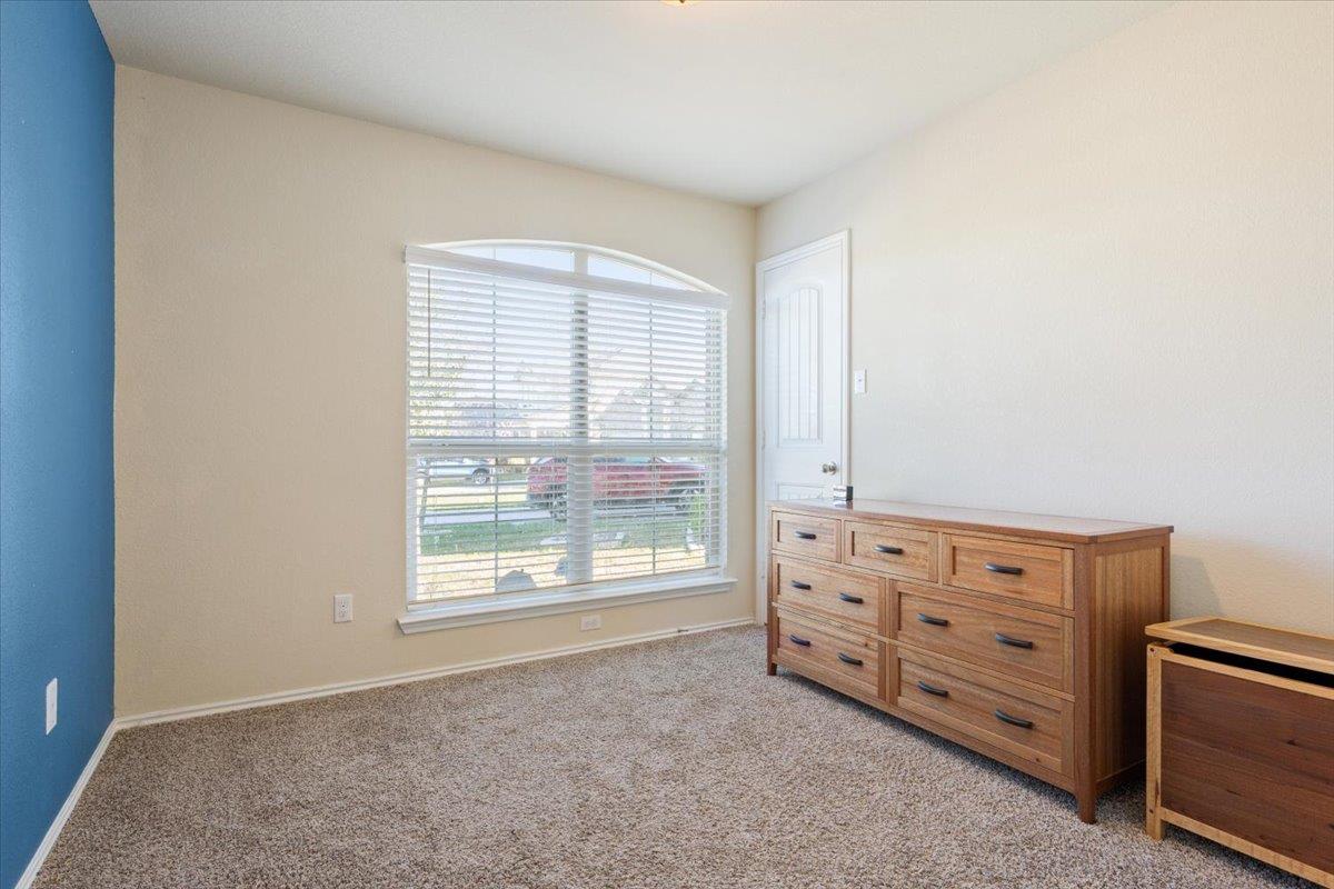 829 Ibis Falls Loop, Jarrell, TX 76537