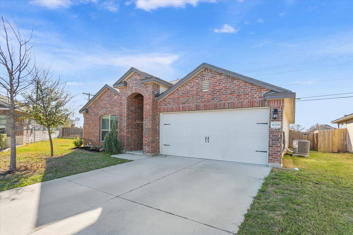 829 Ibis Falls Loop, Jarrell, TX 76537
