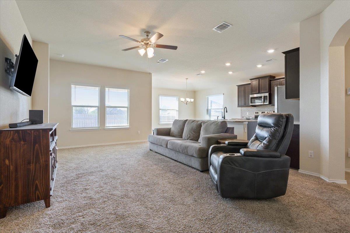 829 Ibis Falls Loop, Jarrell, TX 76537