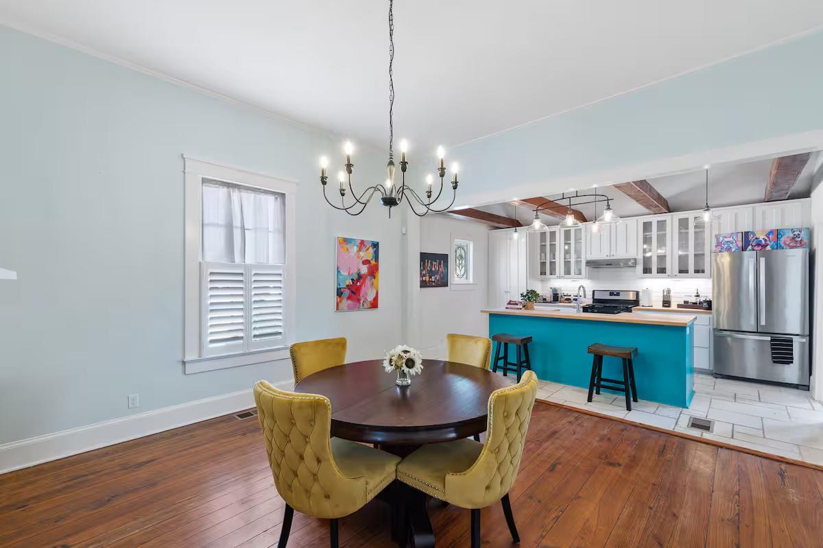 811 E Hempstead St, Giddings, TX 78942