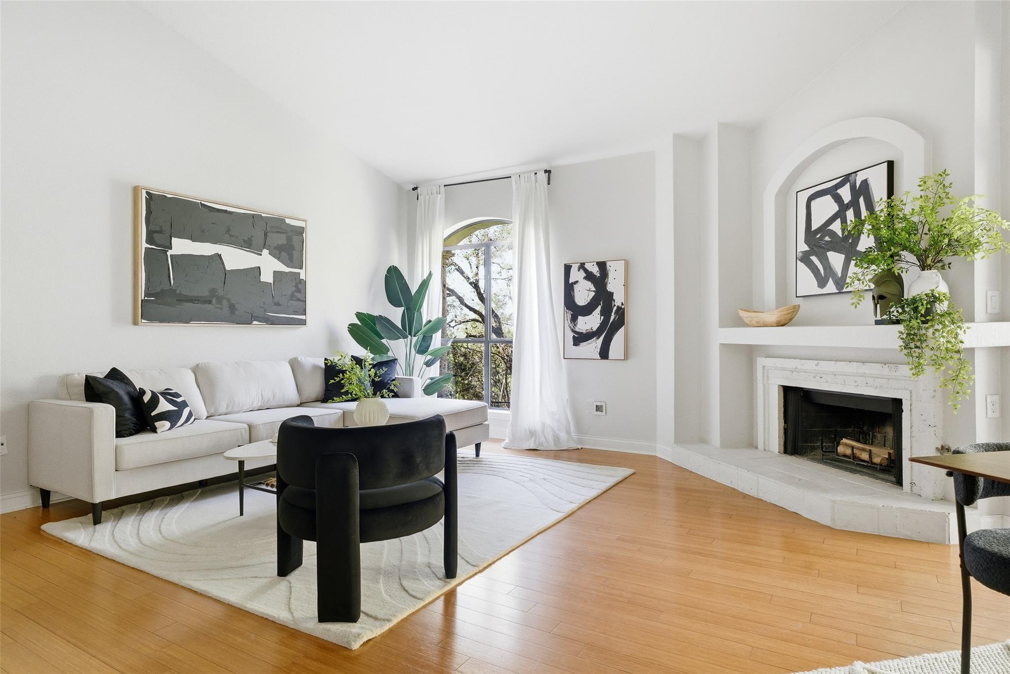 1000 Liberty Park Dr # 204, Austin, TX 78746