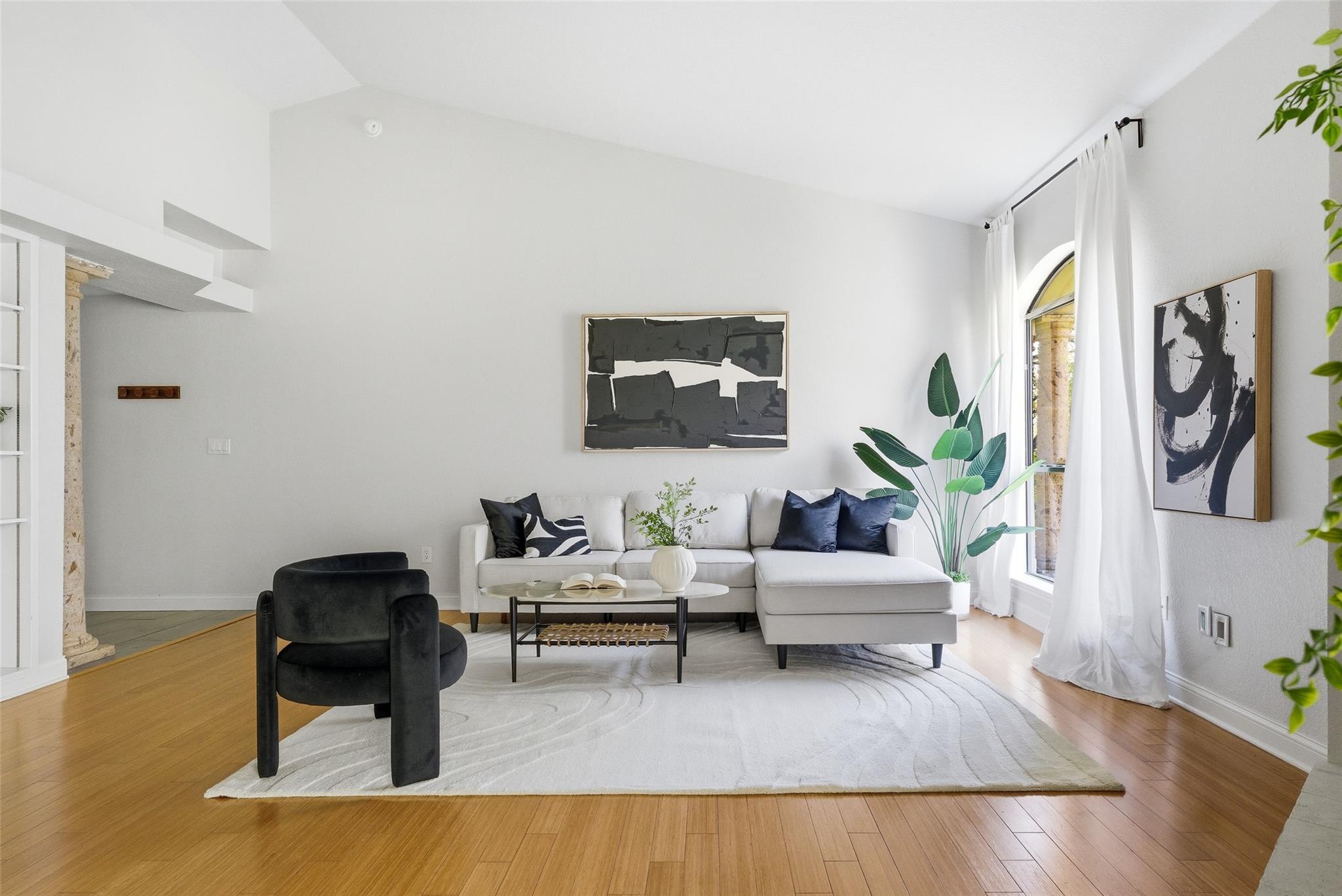 1000 Liberty Park Dr # 204, Austin, TX 78746