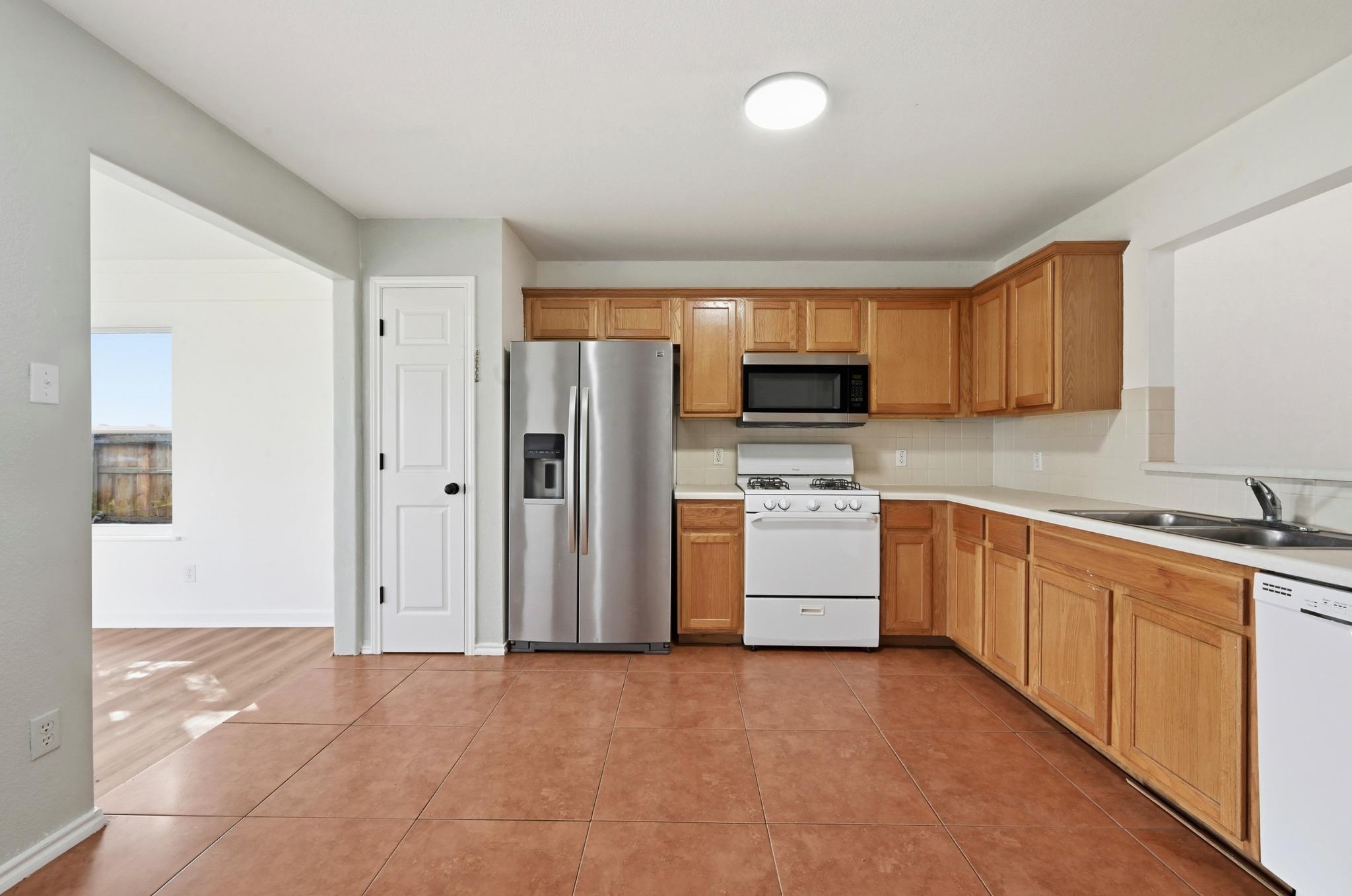 1610 Rossport Bnd, Leander, TX 78641