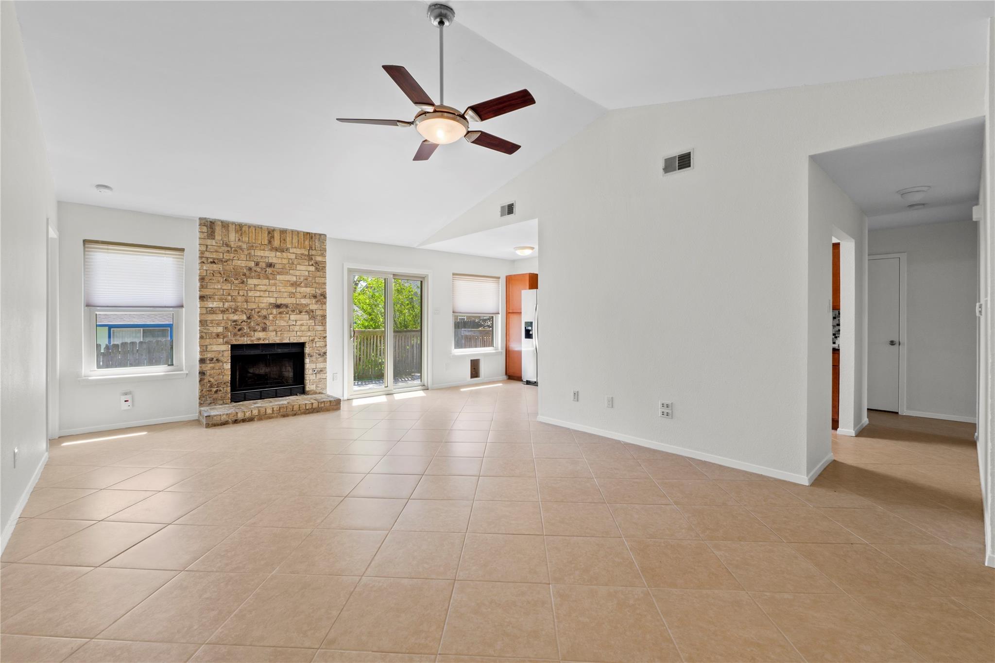 8411 Bargamin Dr, Austin, TX 78736