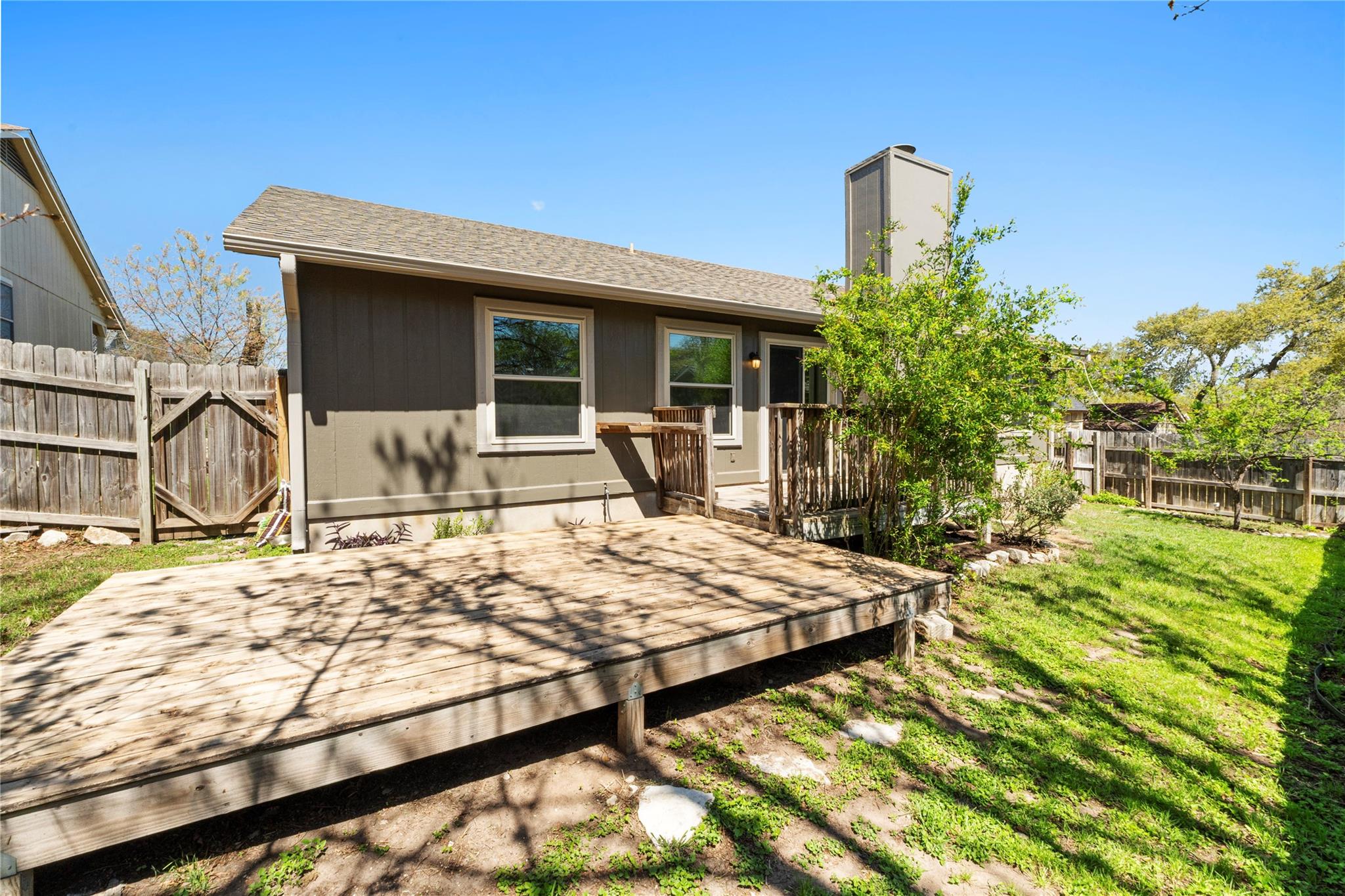 8411 Bargamin Dr, Austin, TX 78736