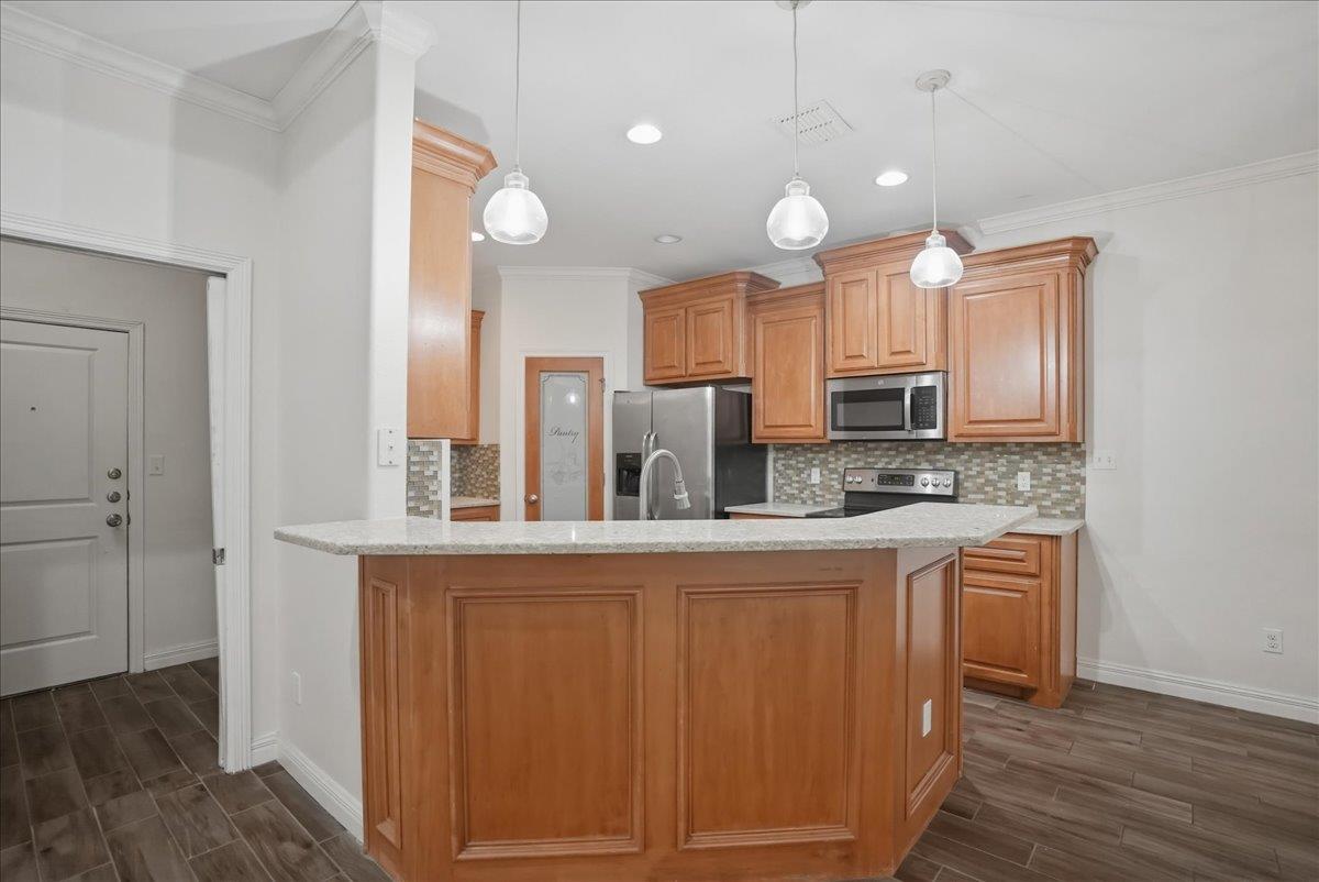 7166 Lake Placid Dr, Corpus Christi, TX 78414