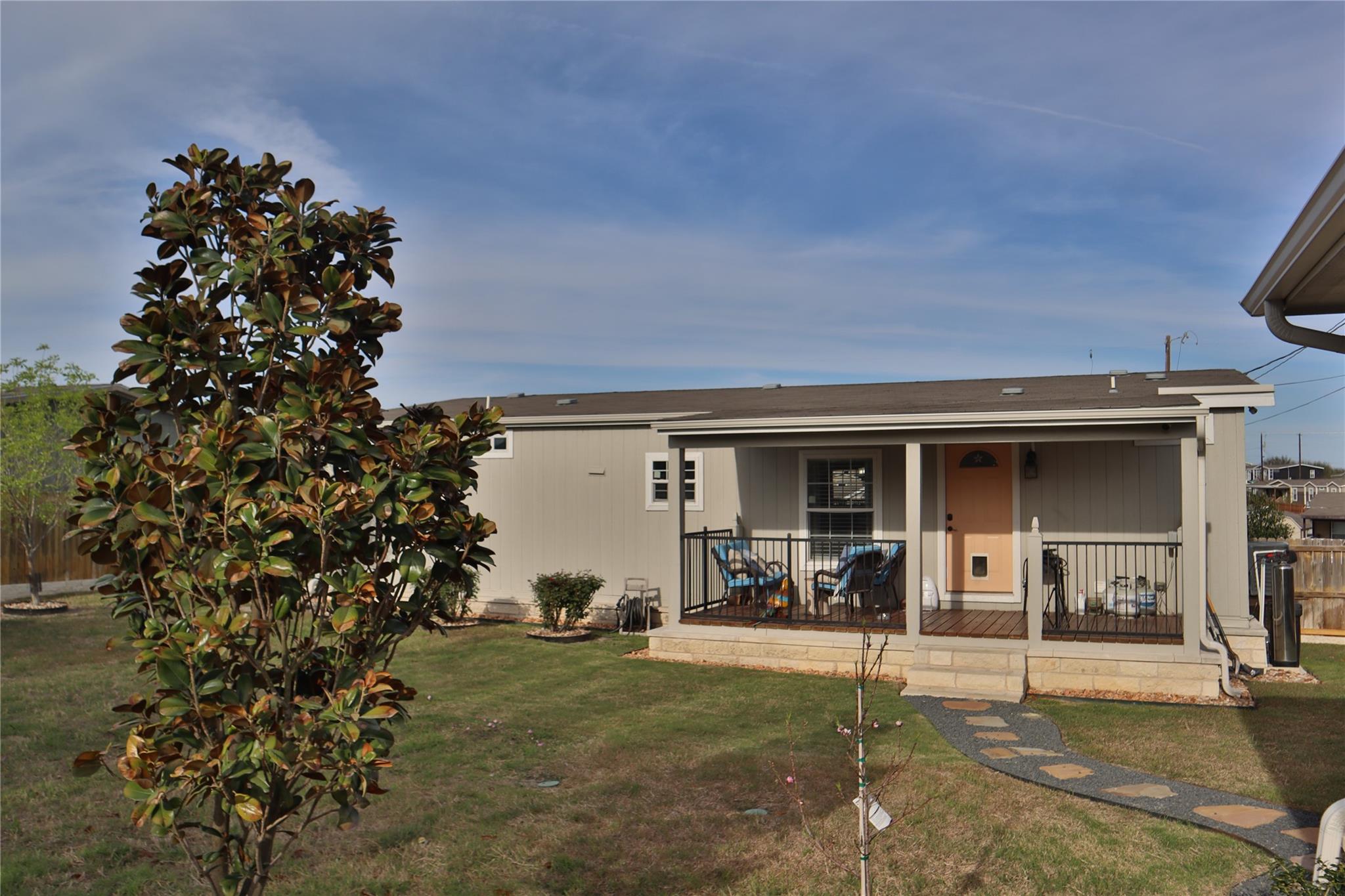 533 Duchess Pass, Kyle, TX 78640